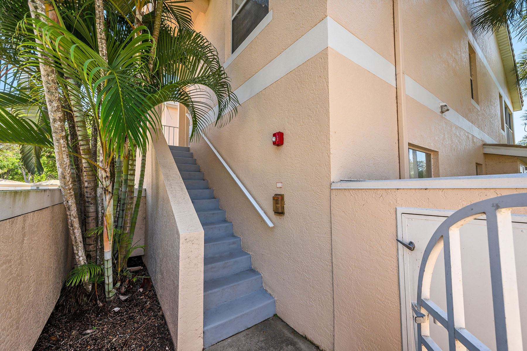 1090 Woodshire Lane , F206