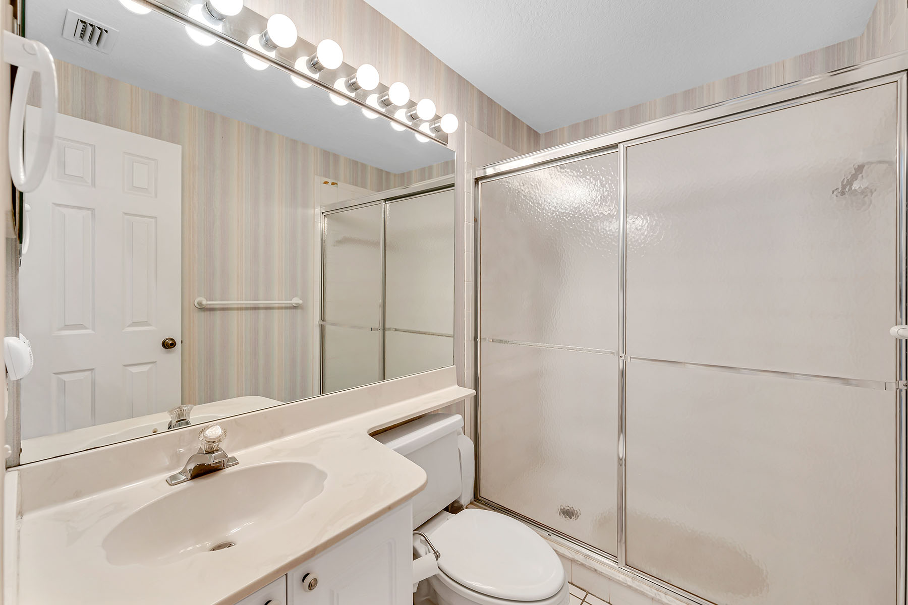 1090 Woodshire Lane , F206