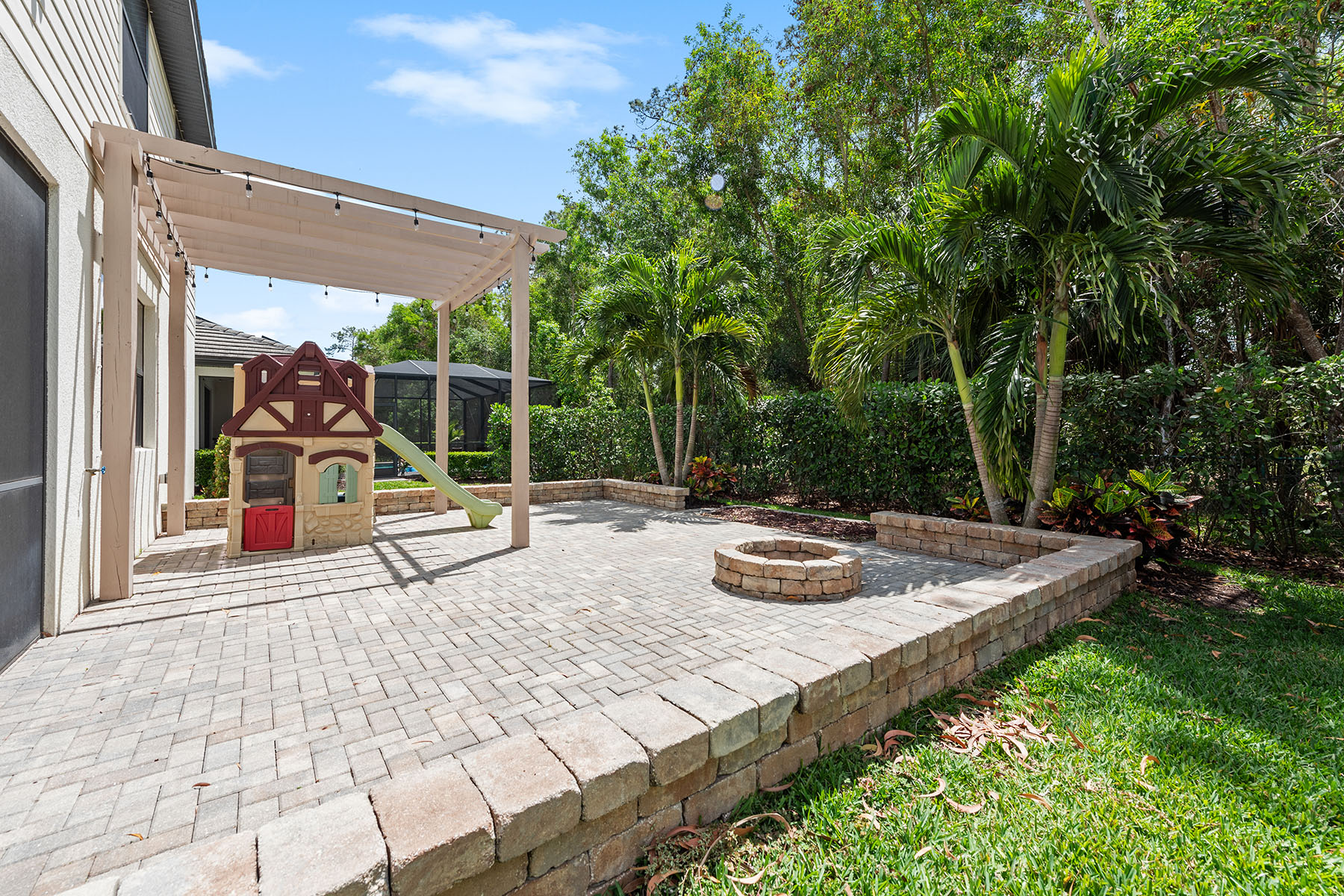 9403 Foxglove Lane
