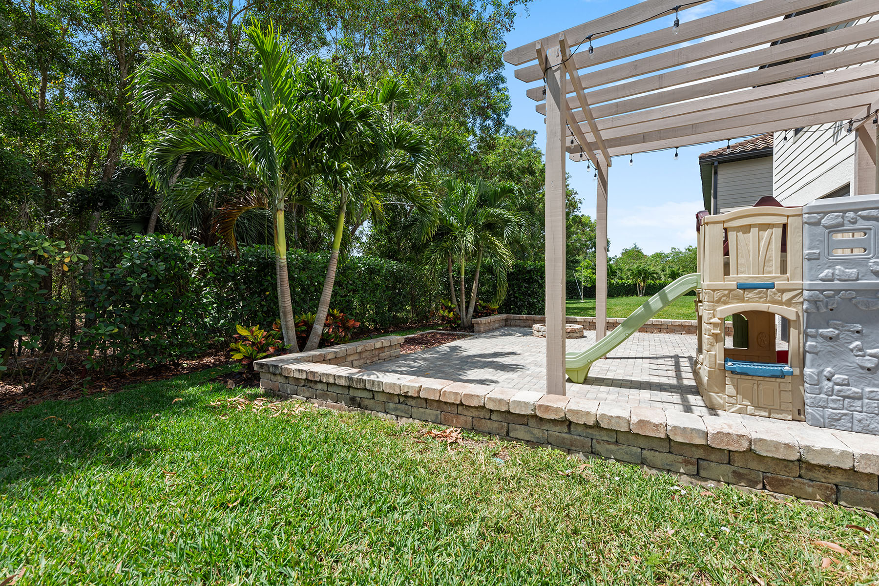 9403 Foxglove Lane