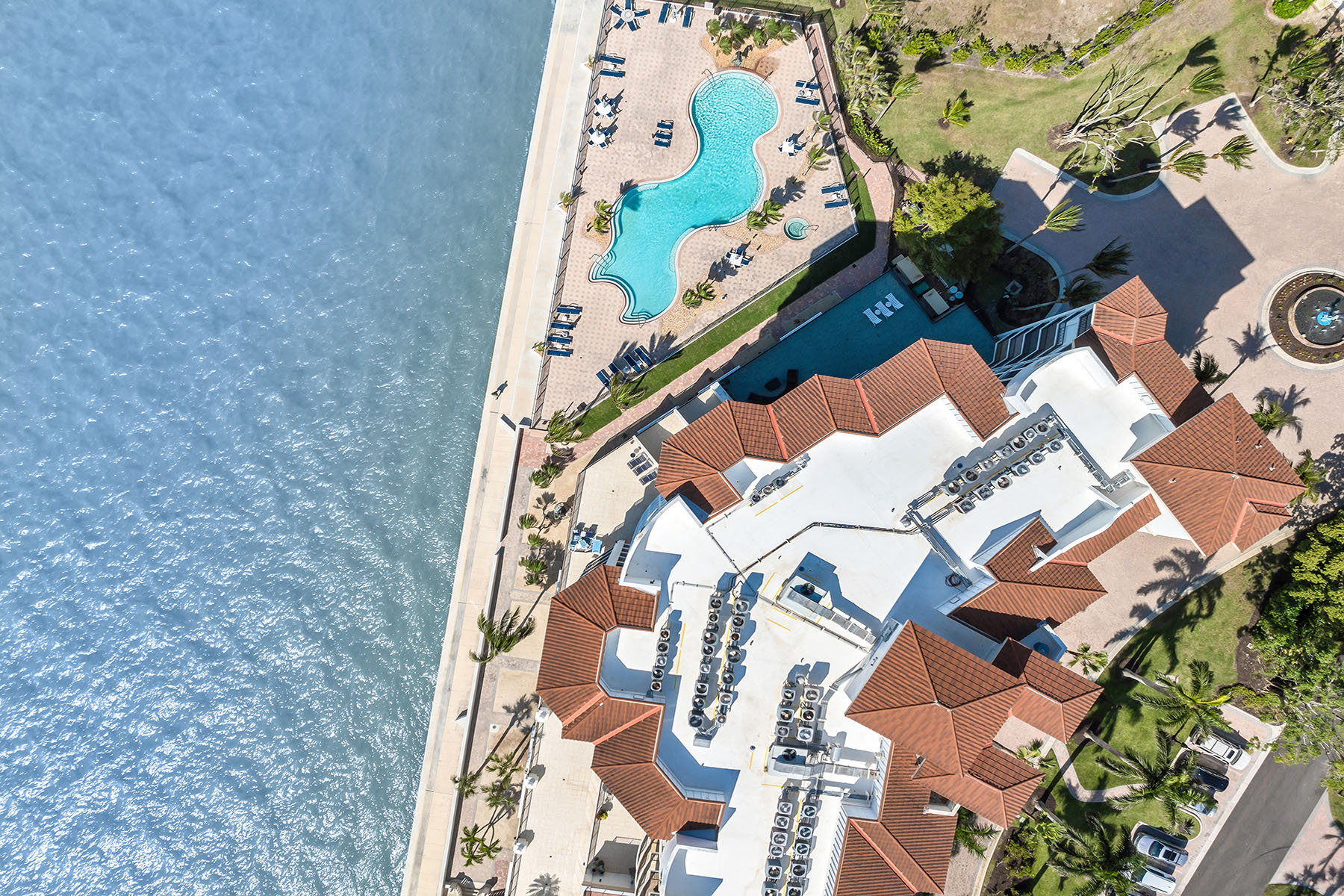 700 La Peninsula Boulevard , 306