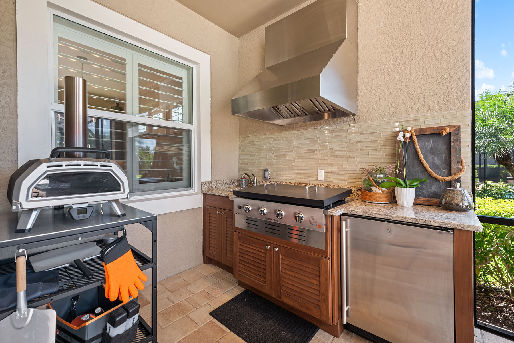 9245 Campanile Circle