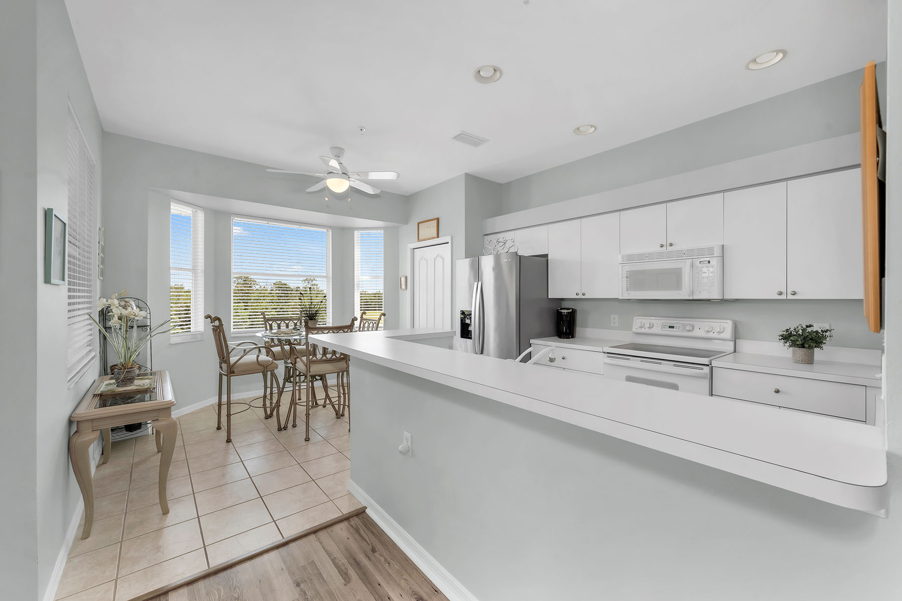 3800 Sawgrass Way , 3142