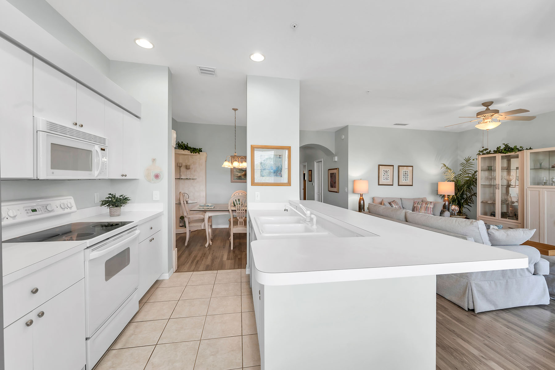 3800 Sawgrass Way , 3142