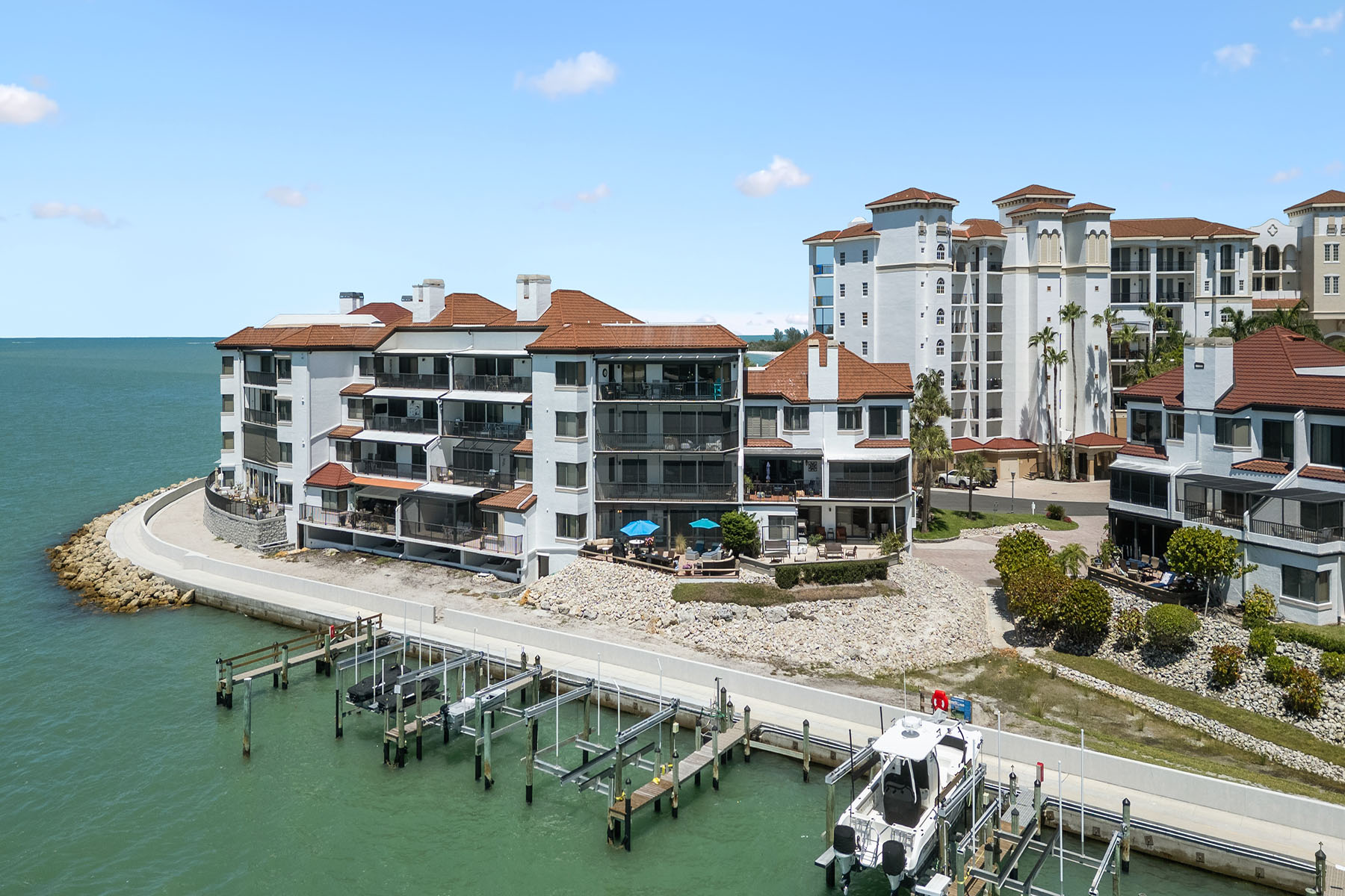 504 La Peninsula Boulevard , 504