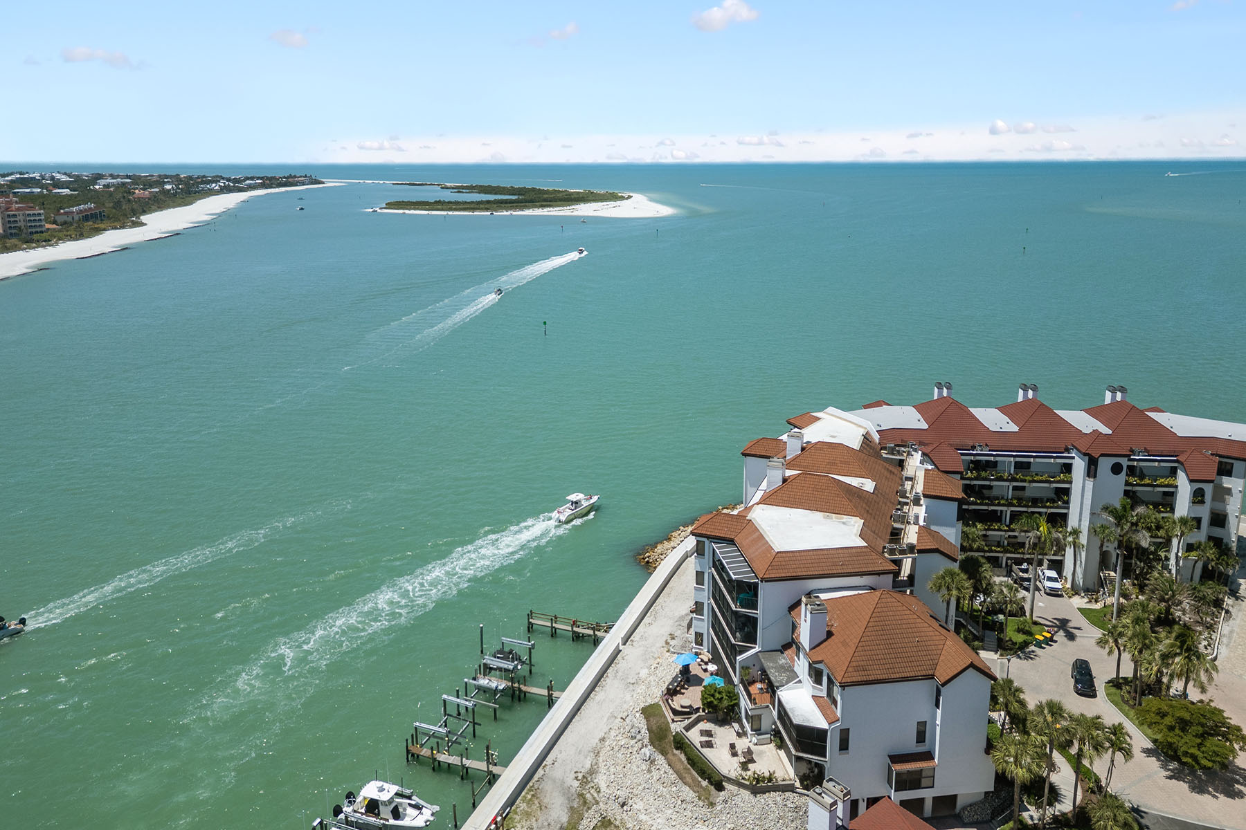 504 La Peninsula Boulevard , 504