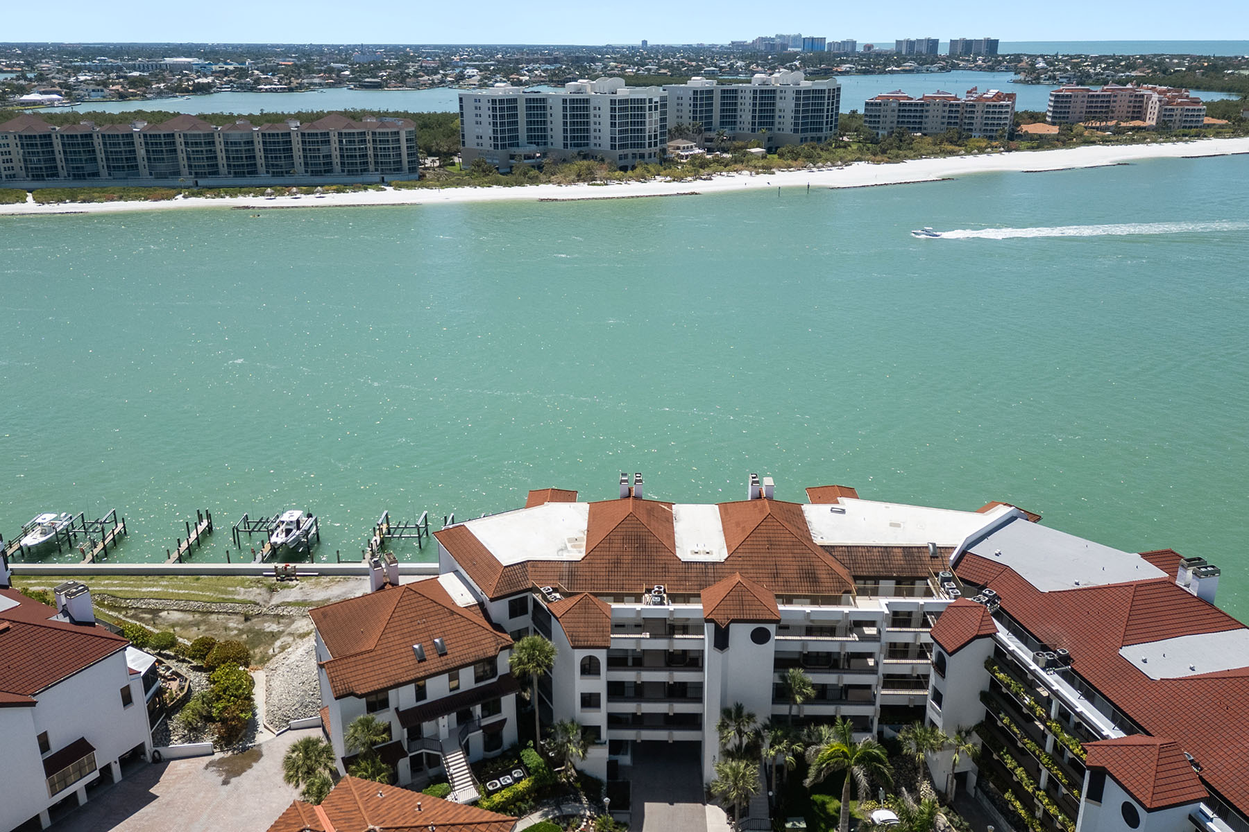 504 La Peninsula Boulevard , 504