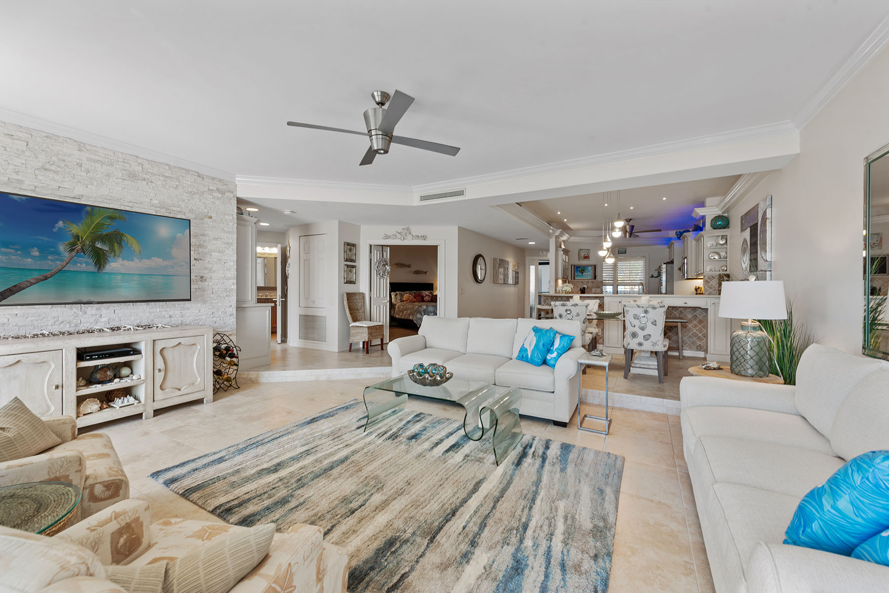 504 La Peninsula Boulevard , 504