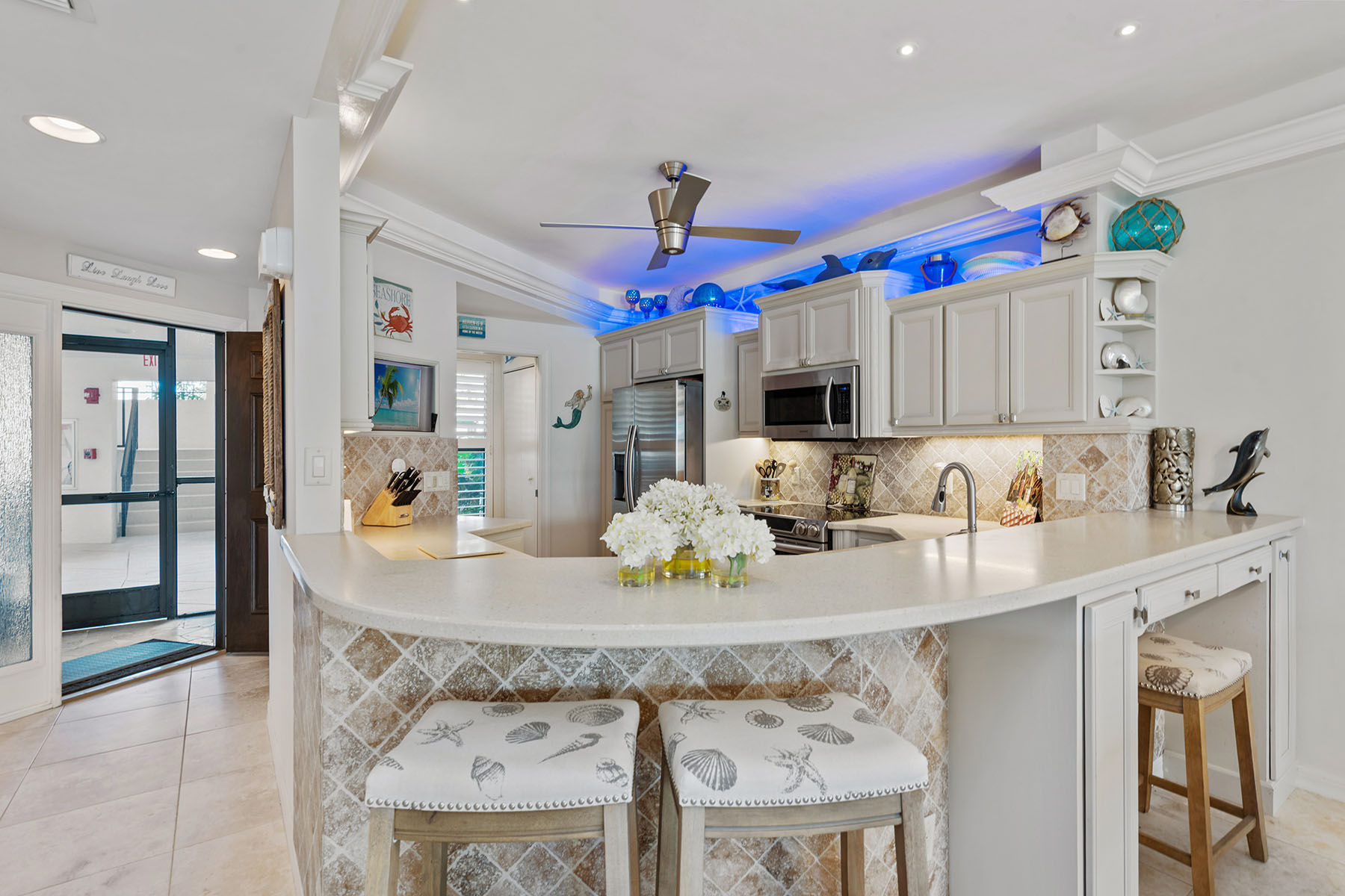 504 La Peninsula Boulevard , 504