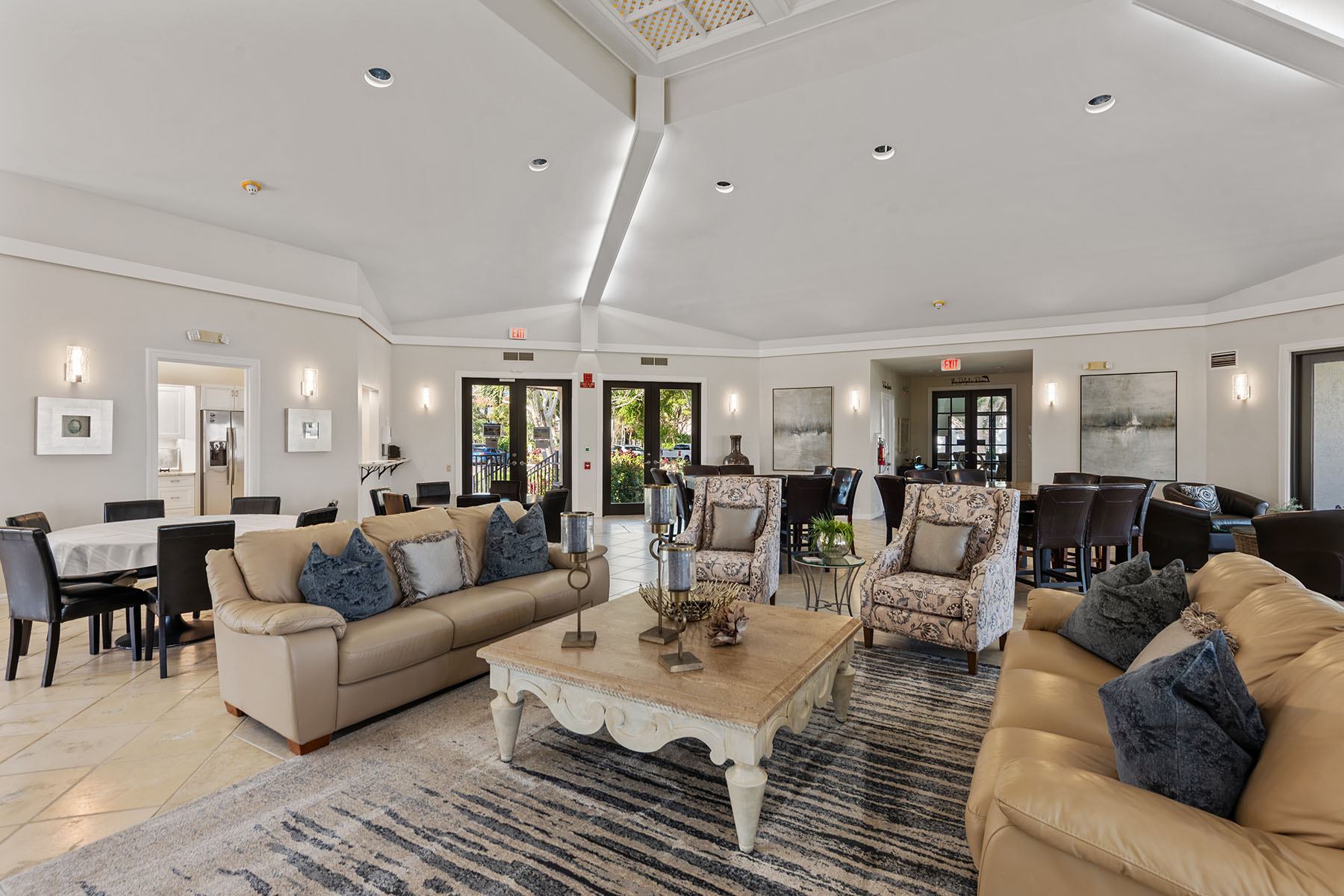 504 La Peninsula Boulevard , 504
