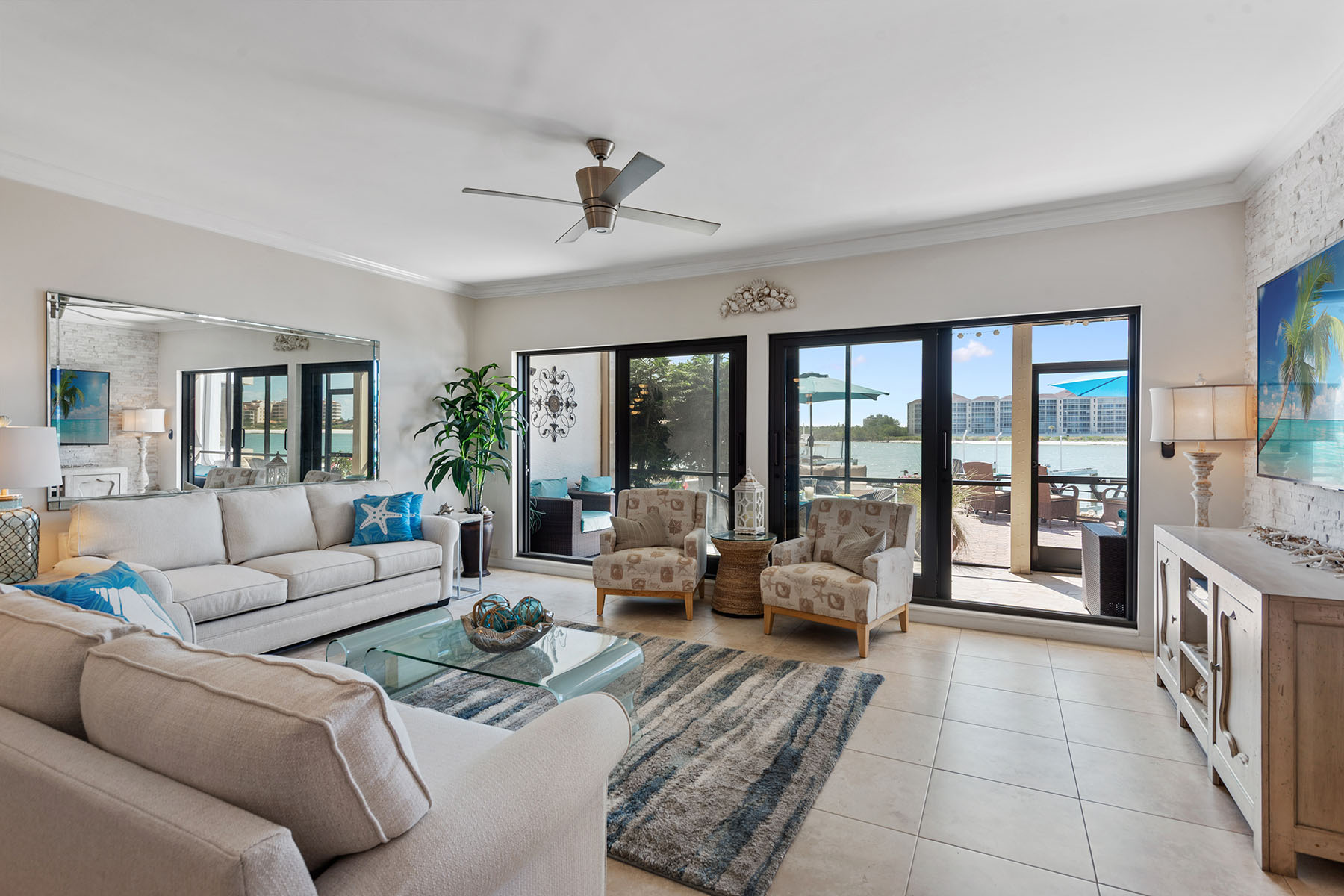 504 La Peninsula Boulevard , 504