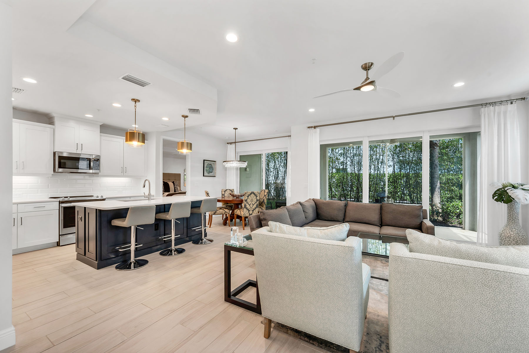 2560 Seychelles Drive , 1004