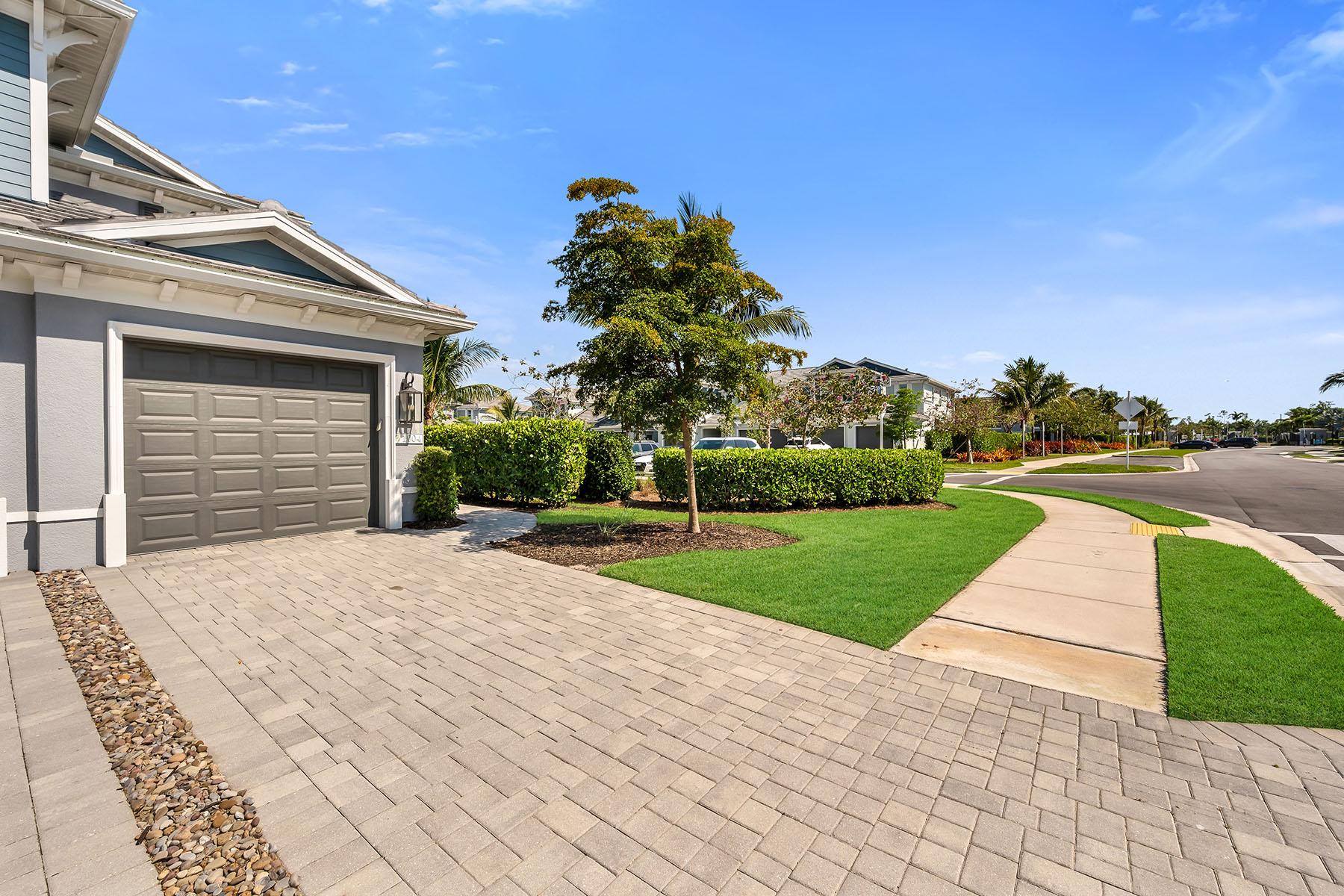 2560 Seychelles Drive , 1004