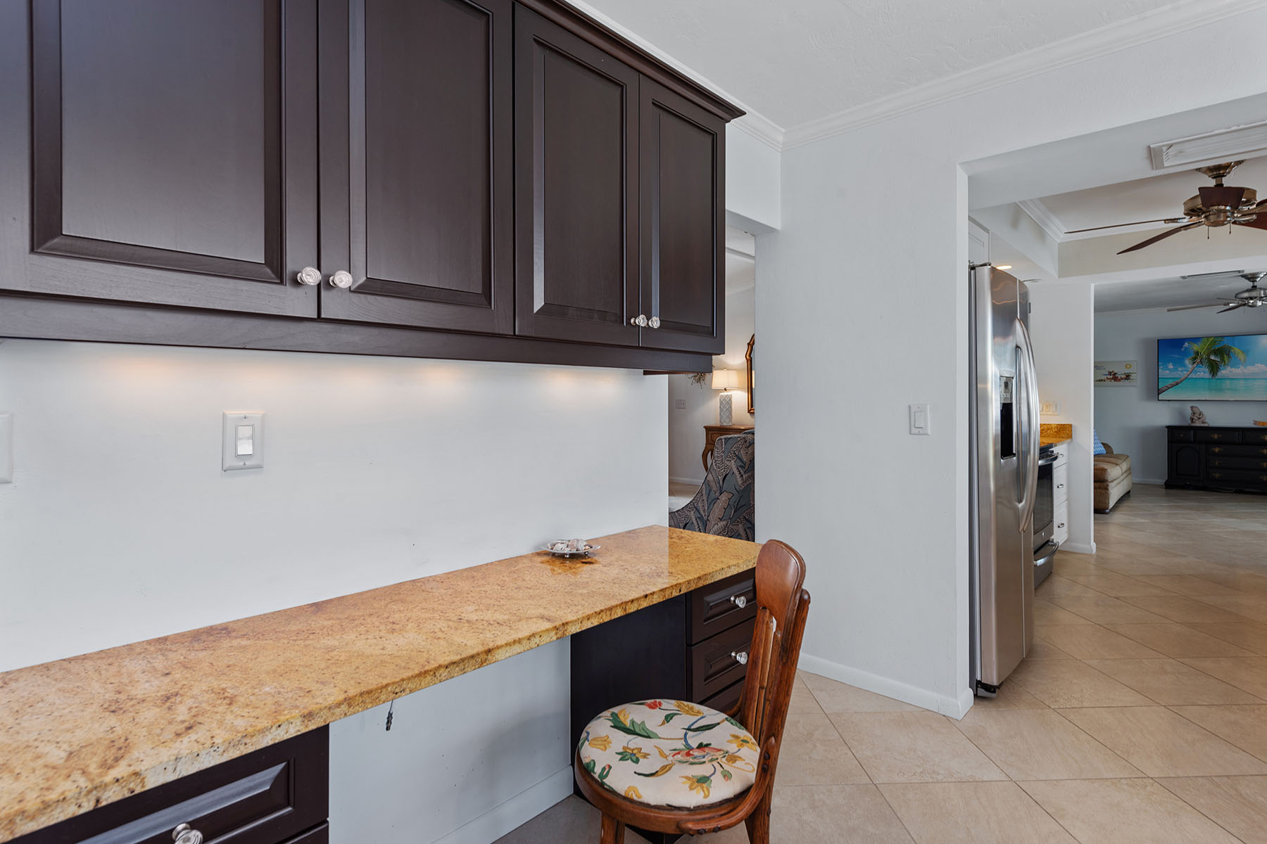 819 Buttonwood Court