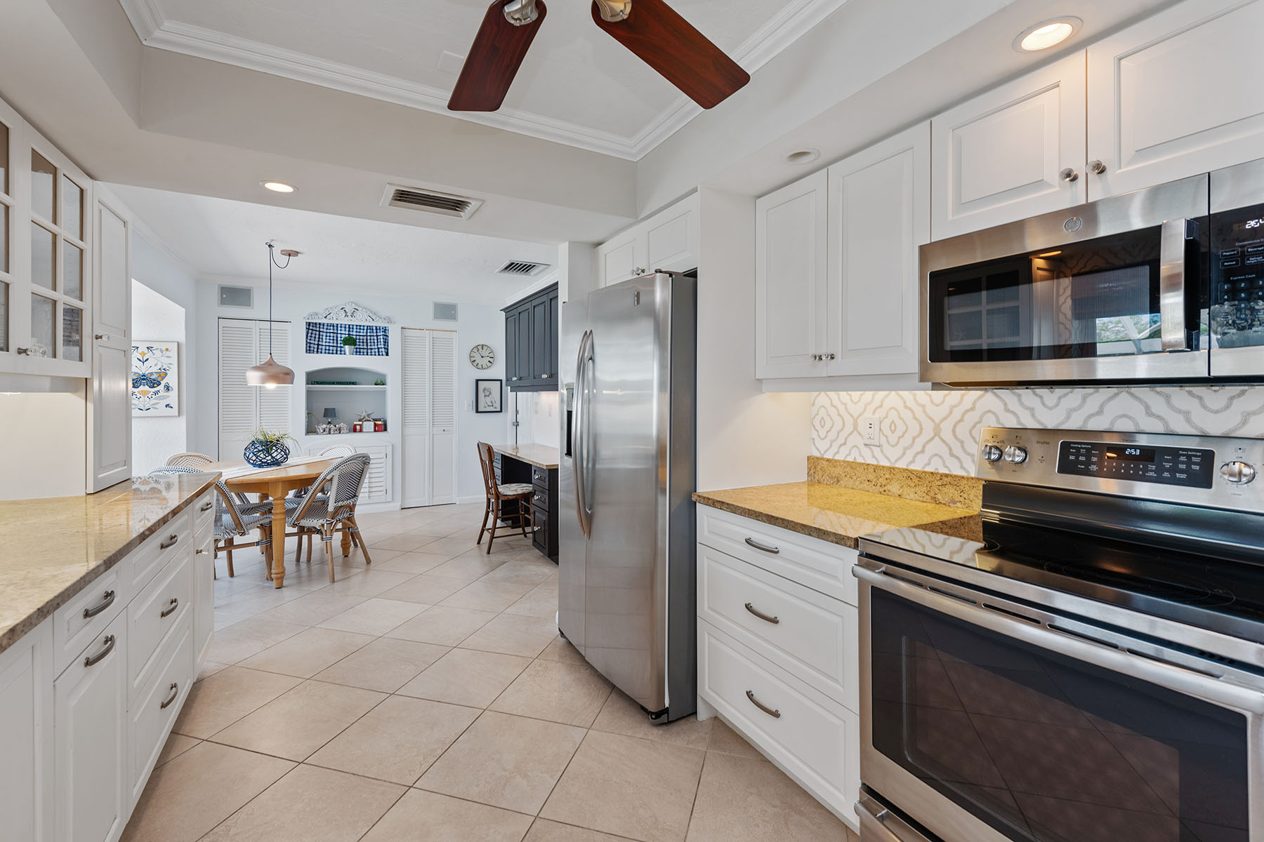 819 Buttonwood Court