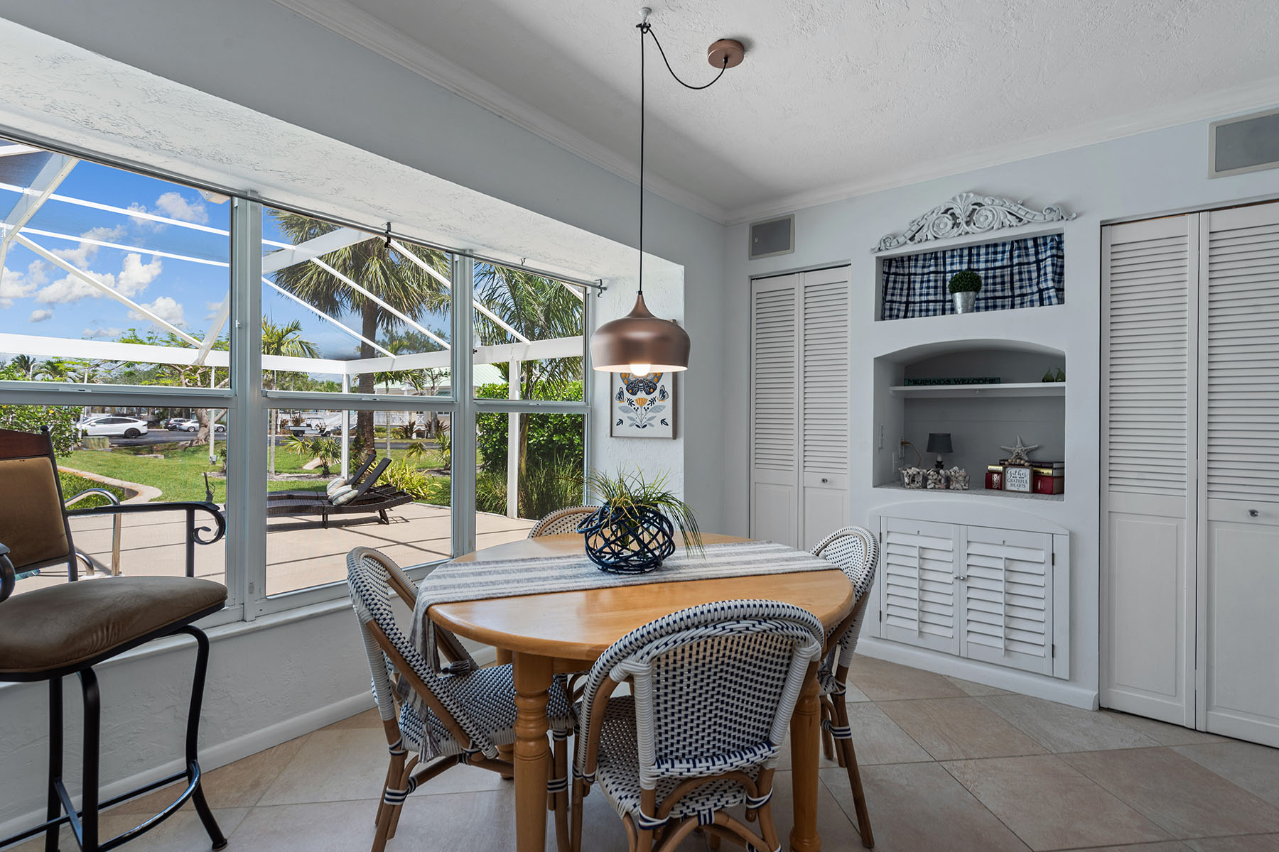 819 Buttonwood Court