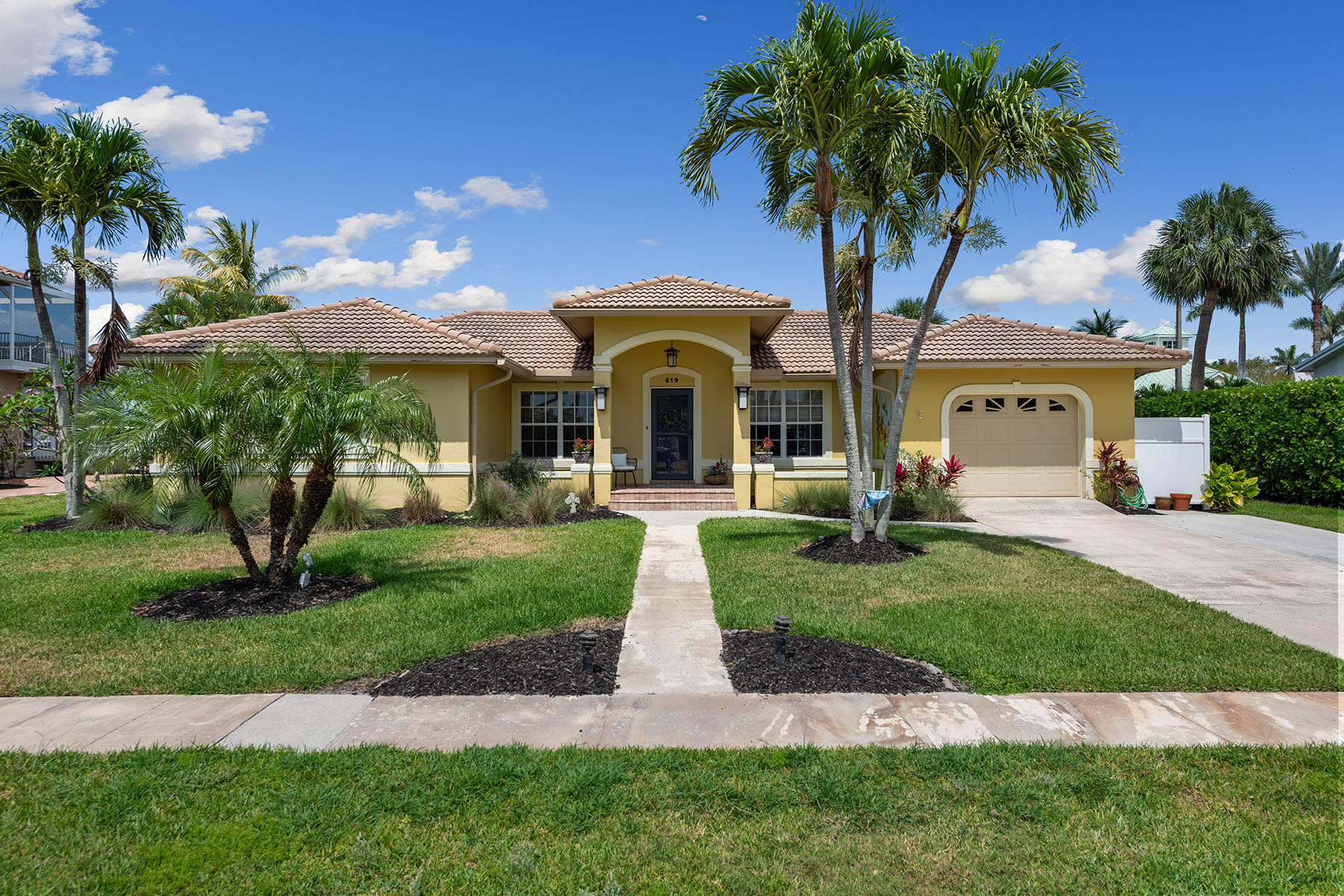 819 Buttonwood Court