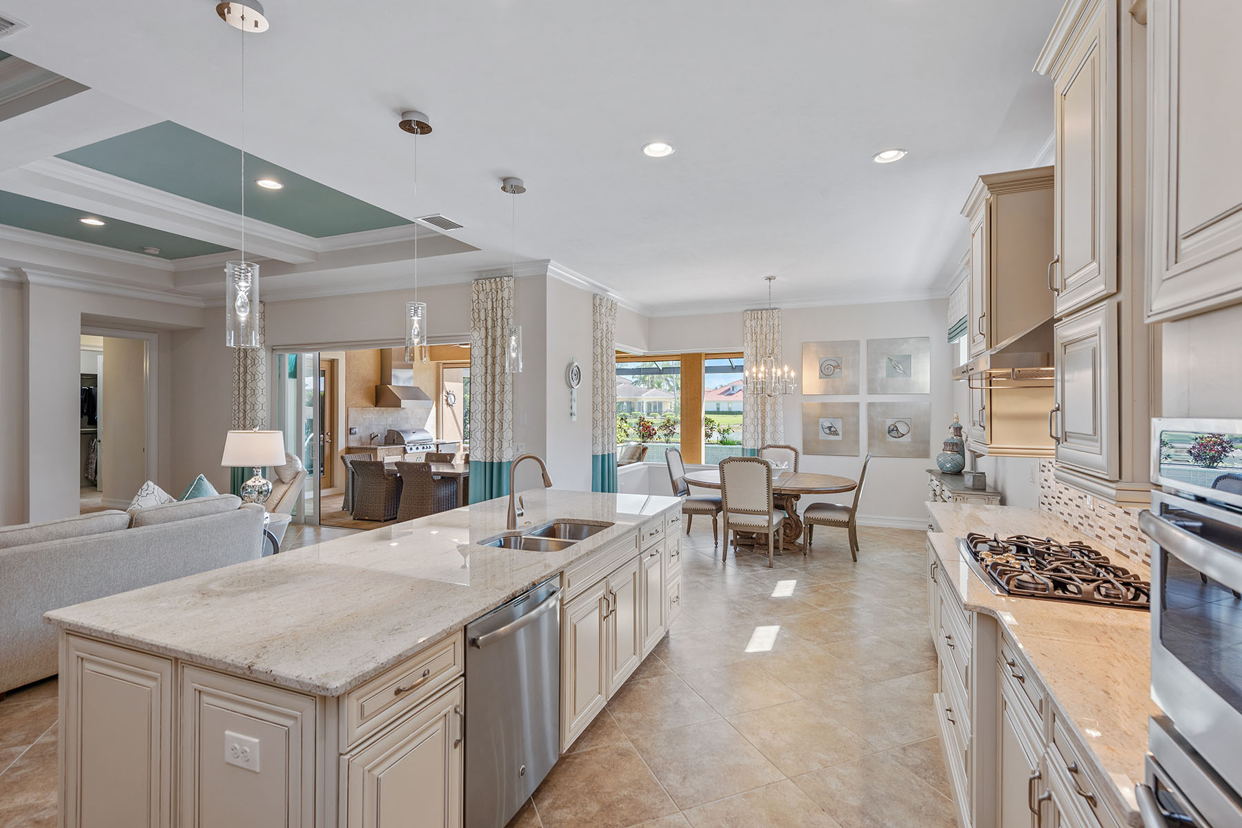 9479 Lagomar Court