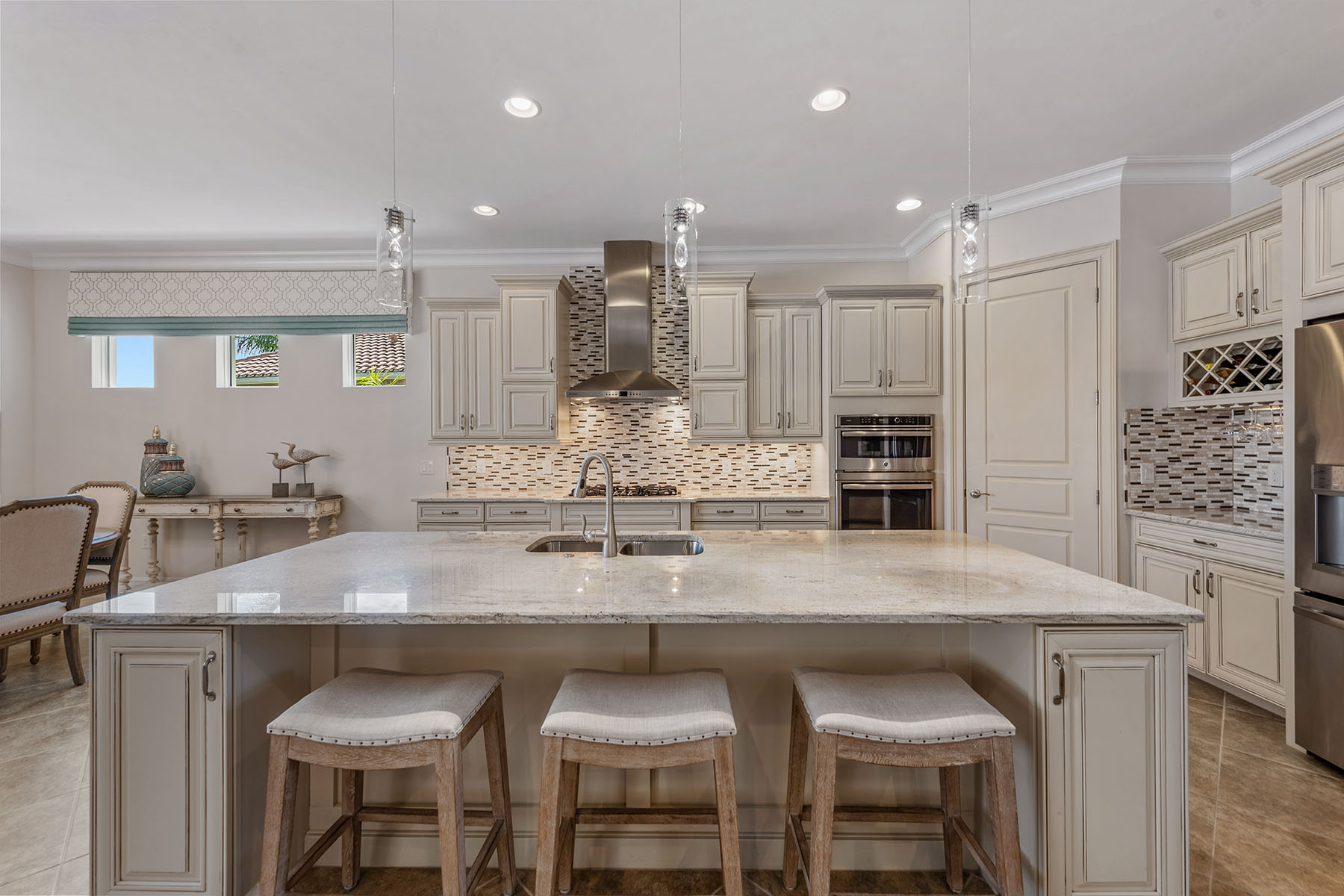 9479 Lagomar Court