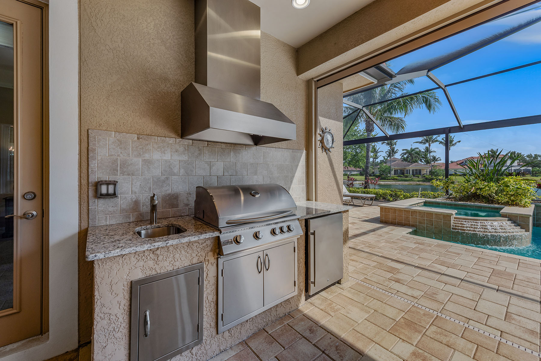 9479 Lagomar Court