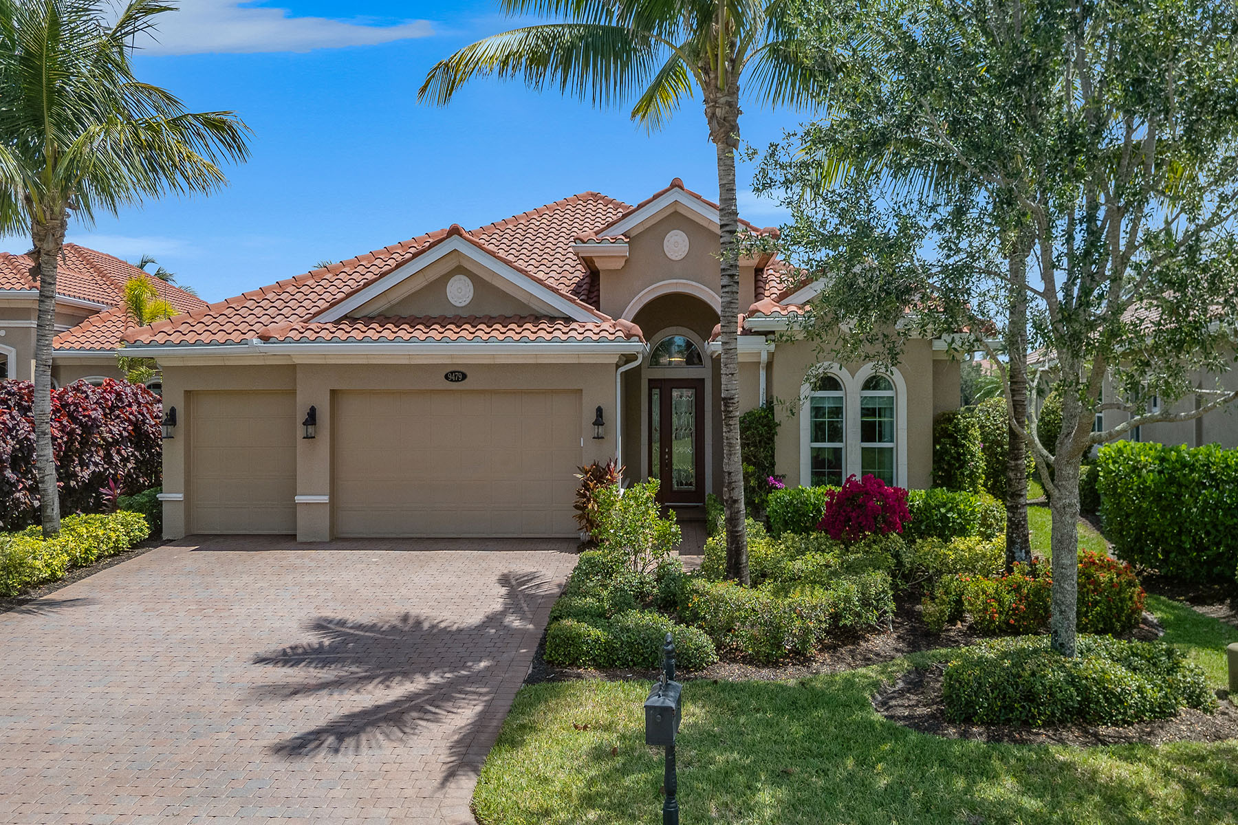 9479 Lagomar Court
