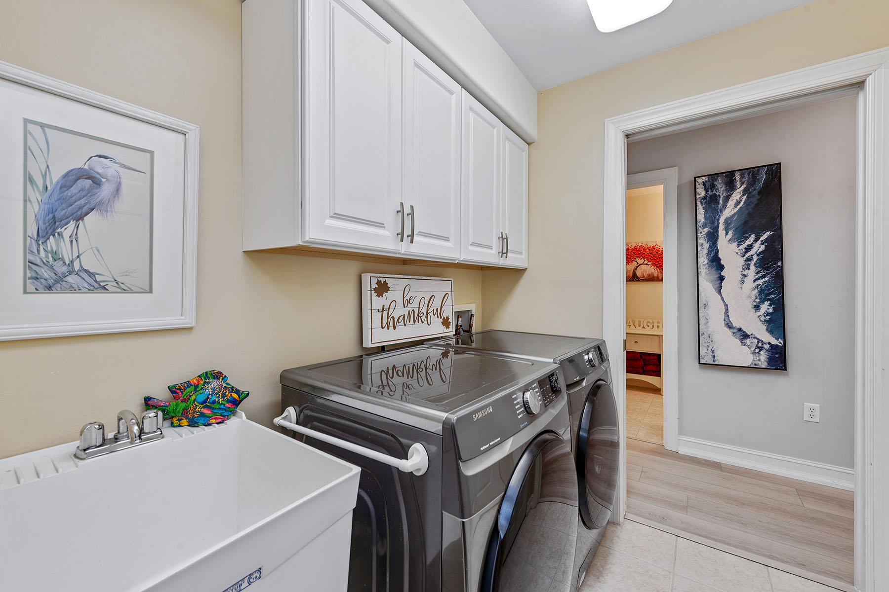 1263 Rialto Way , 102