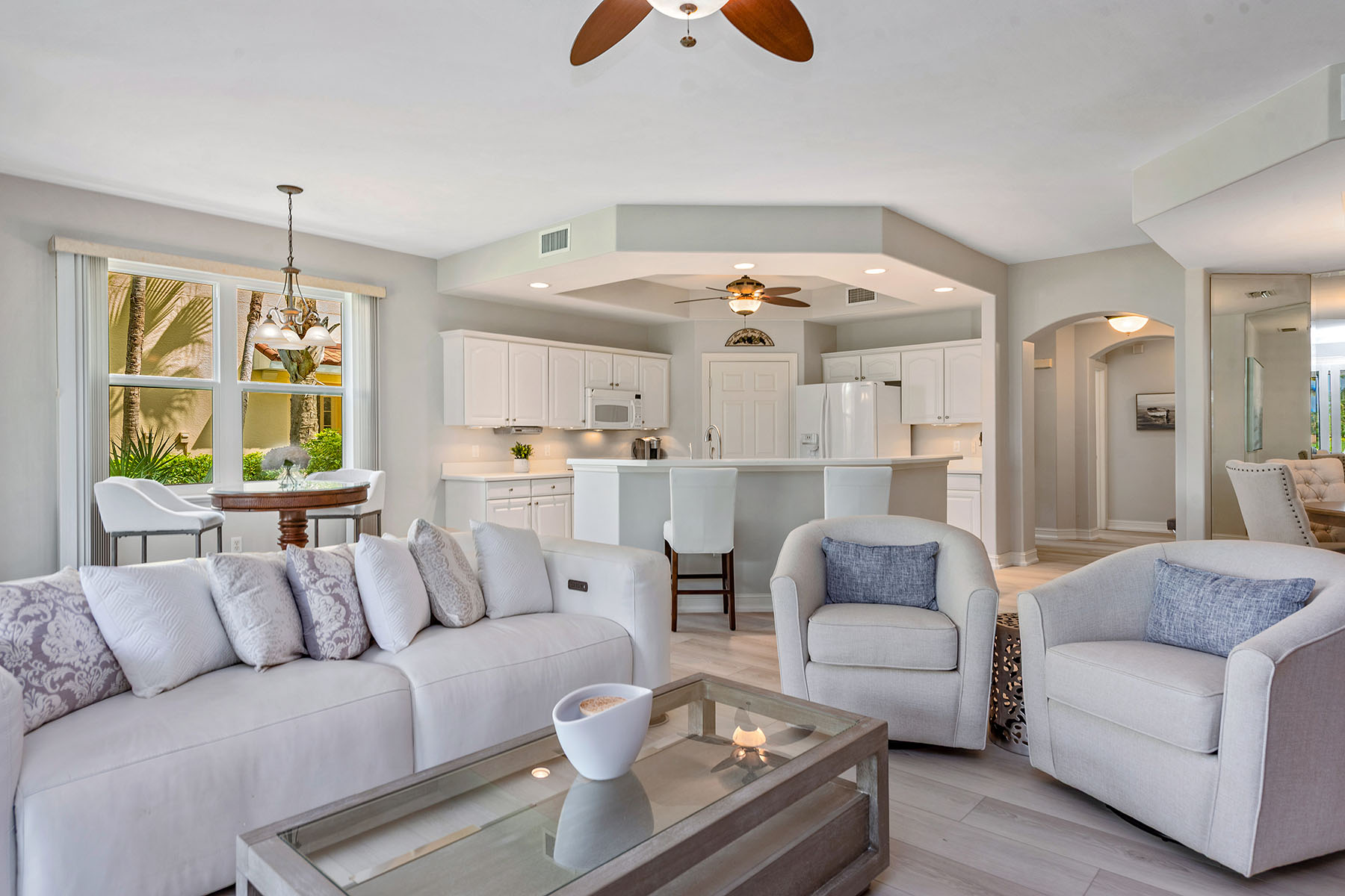 1263 Rialto Way , 102