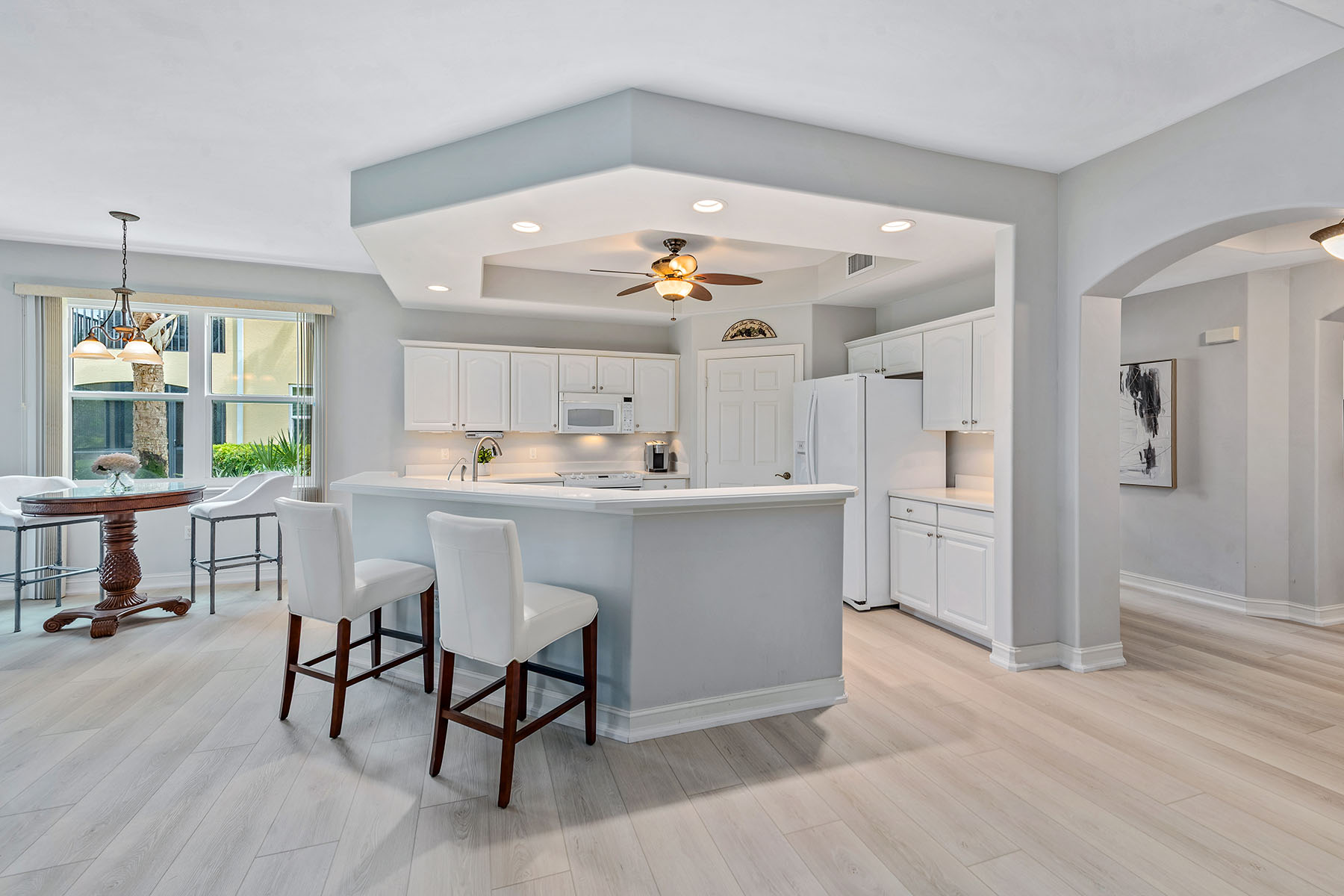 1263 Rialto Way , 102