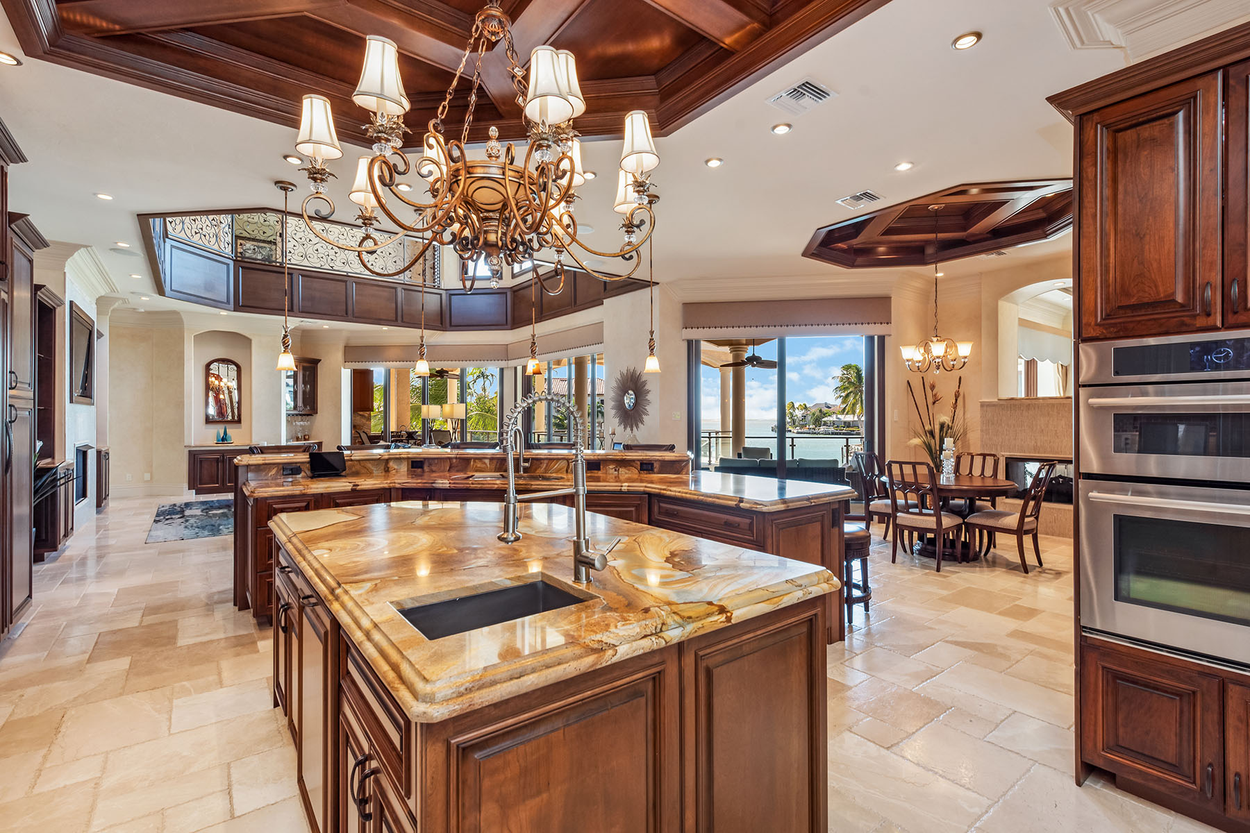 1547 Caxambas Court