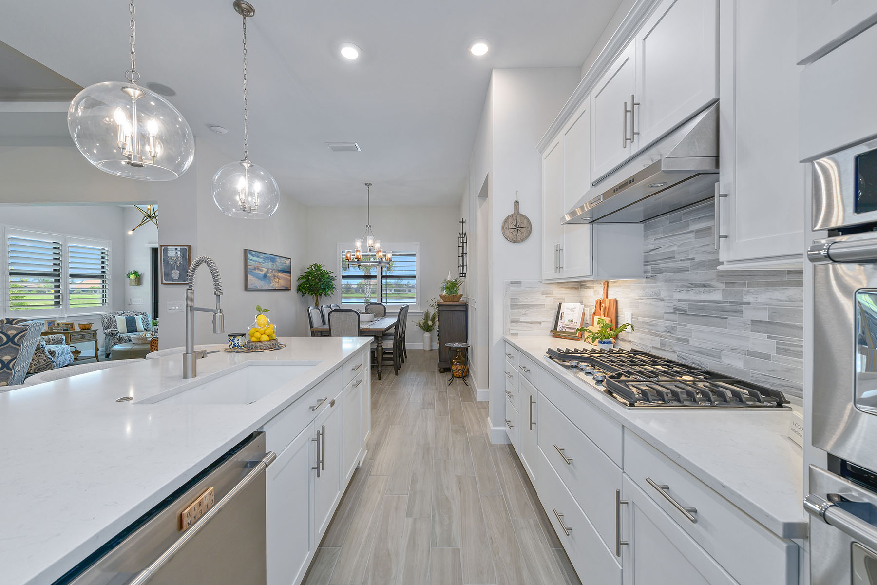 2703 Aviamar Circle