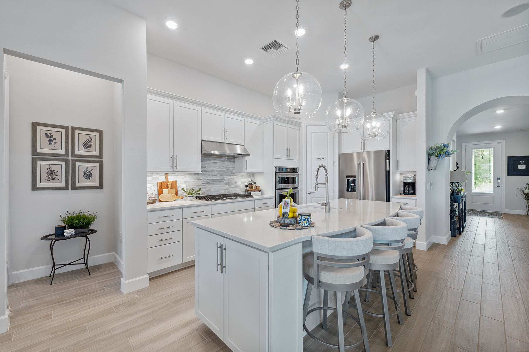 2703 Aviamar Circle