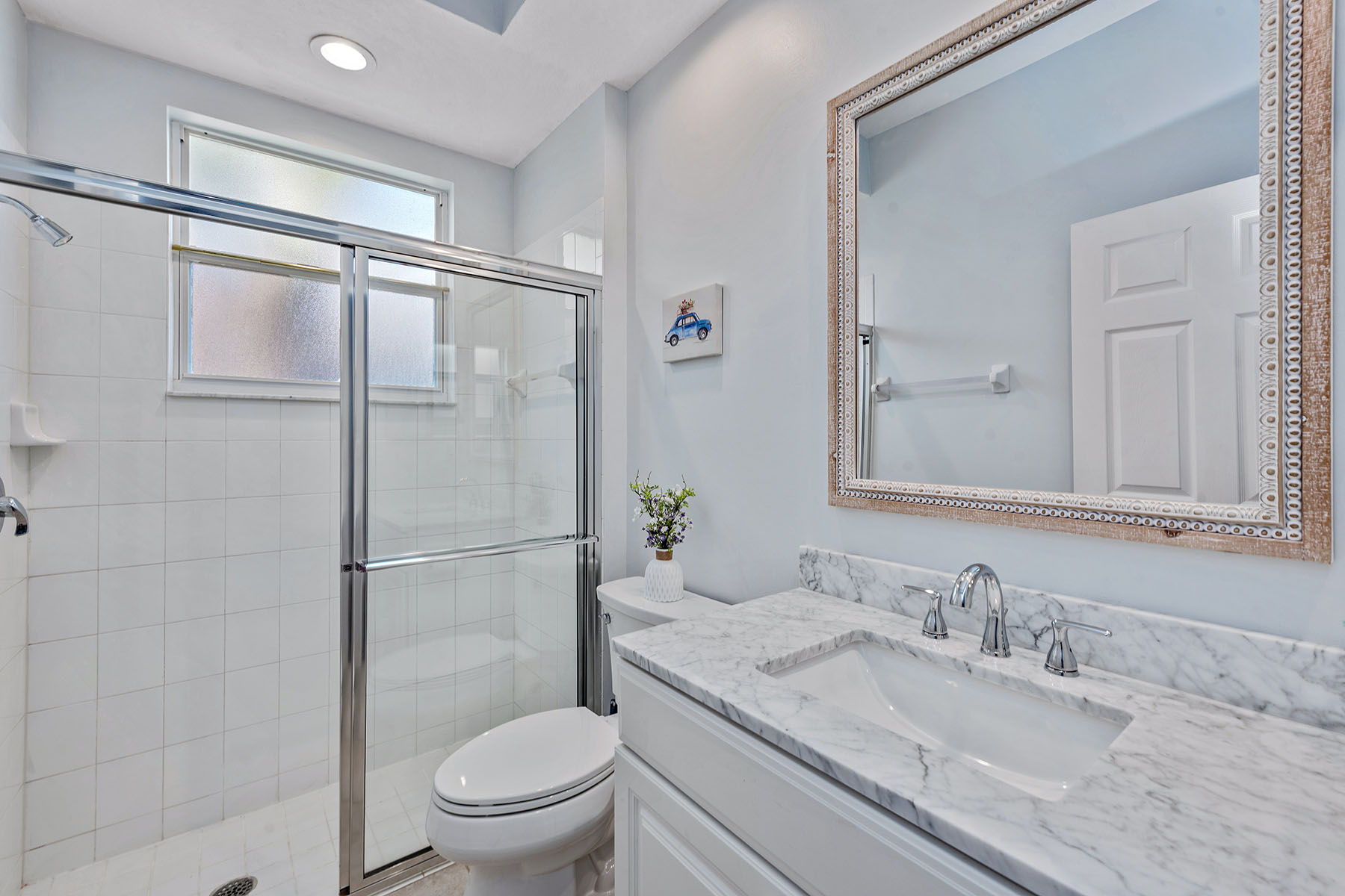 8556 Pepper Tree Way