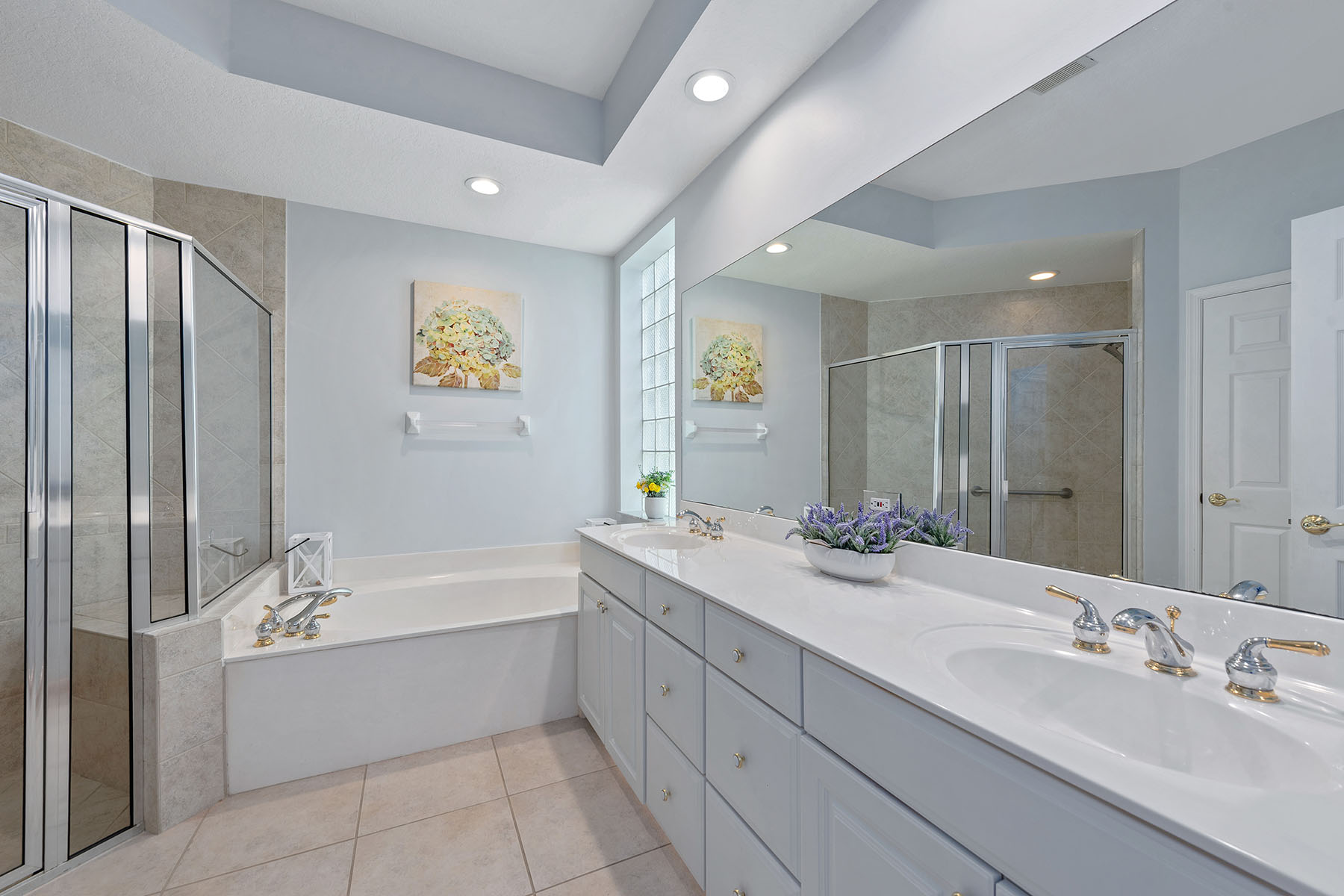 8556 Pepper Tree Way