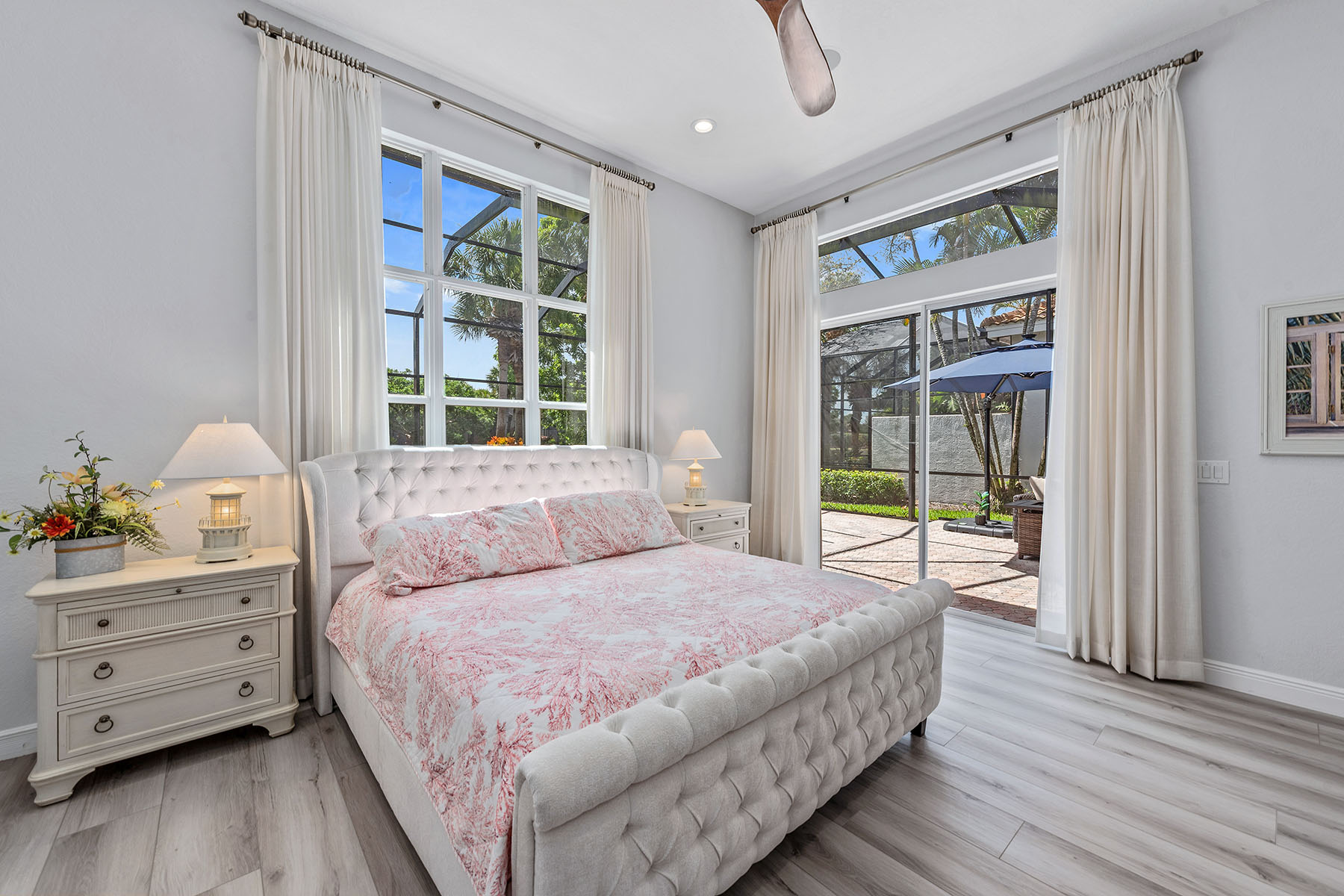 8556 Pepper Tree Way