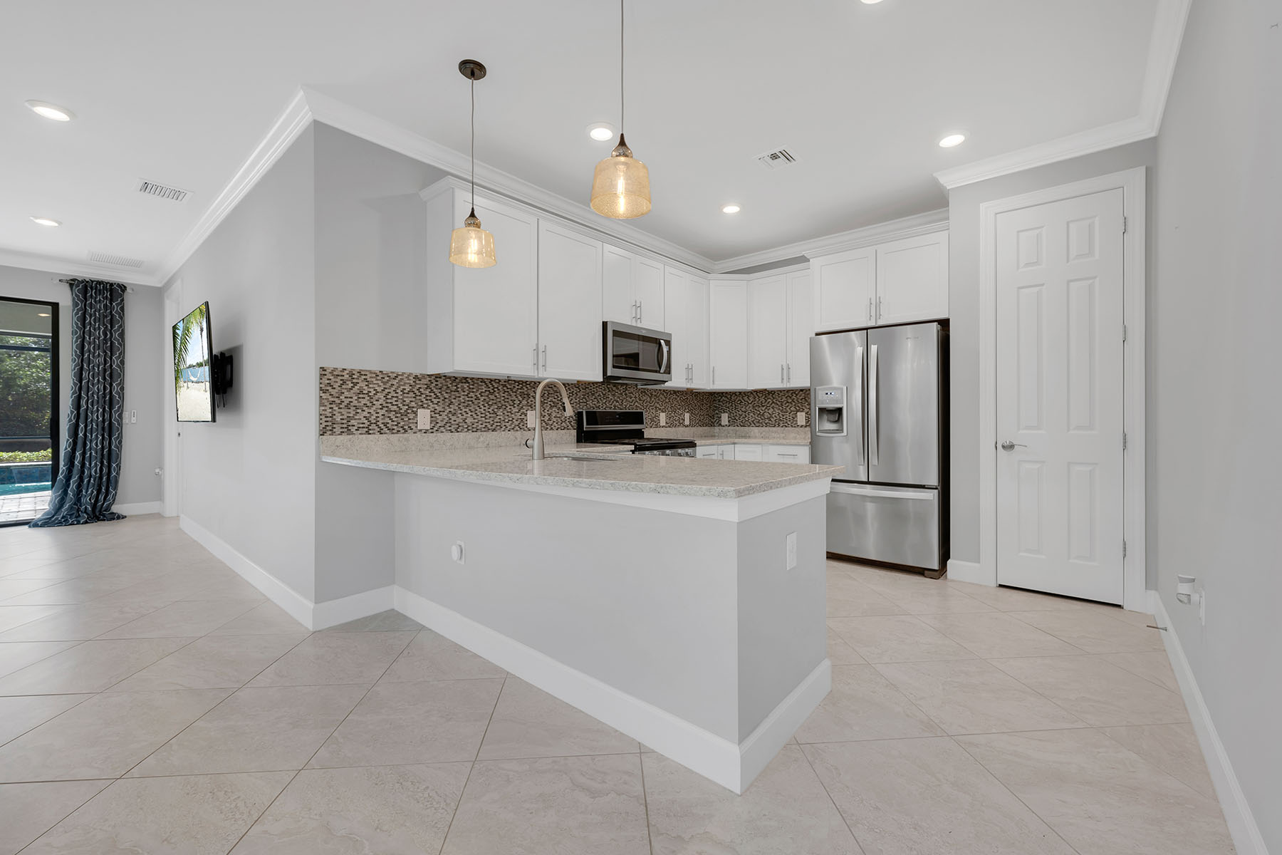 7690 Jacaranda Lane
