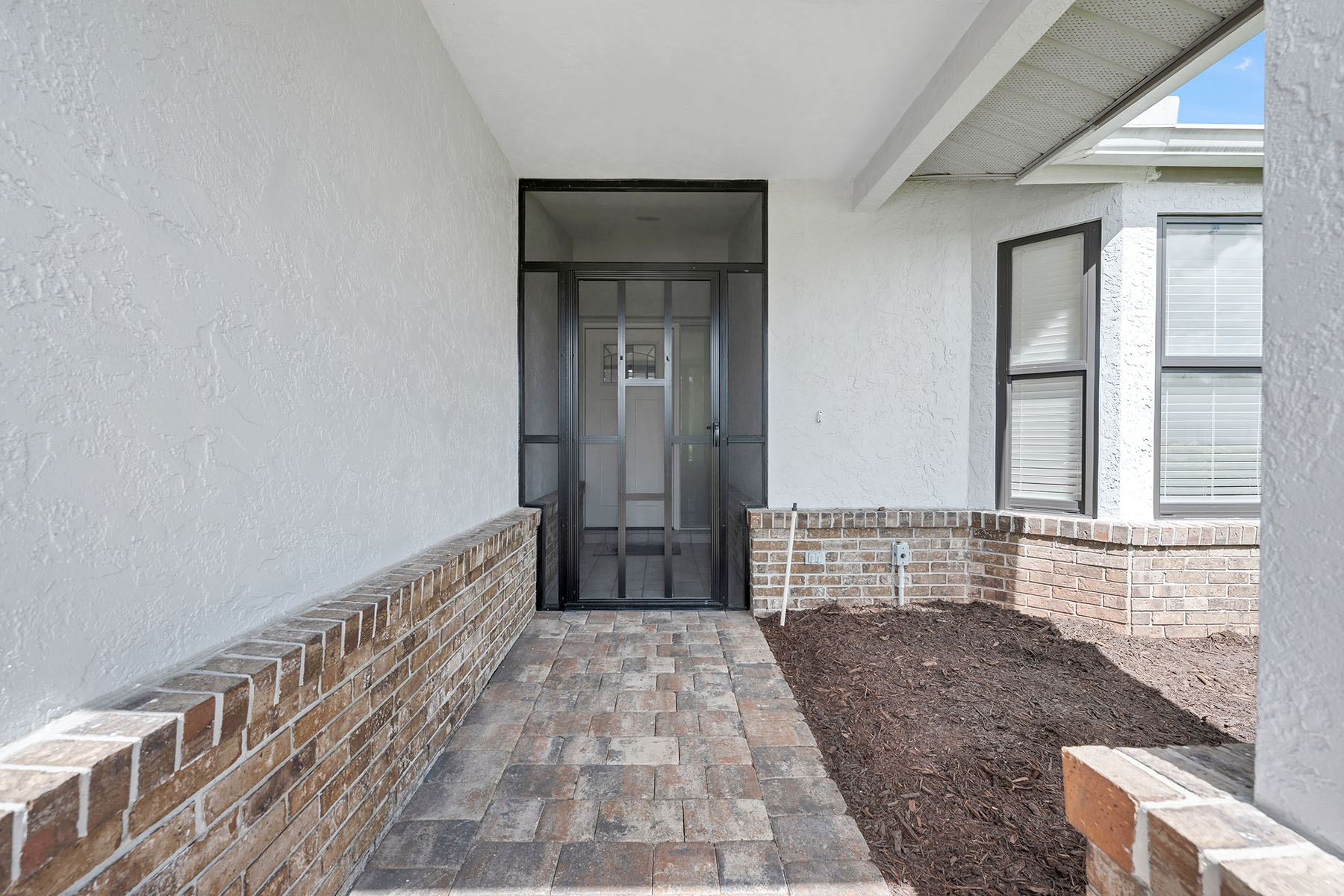 221 Saint James Way