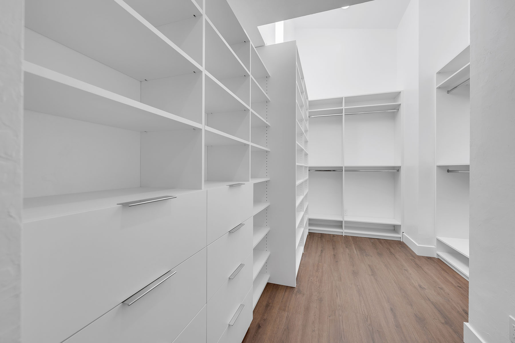 221 Saint James Way
