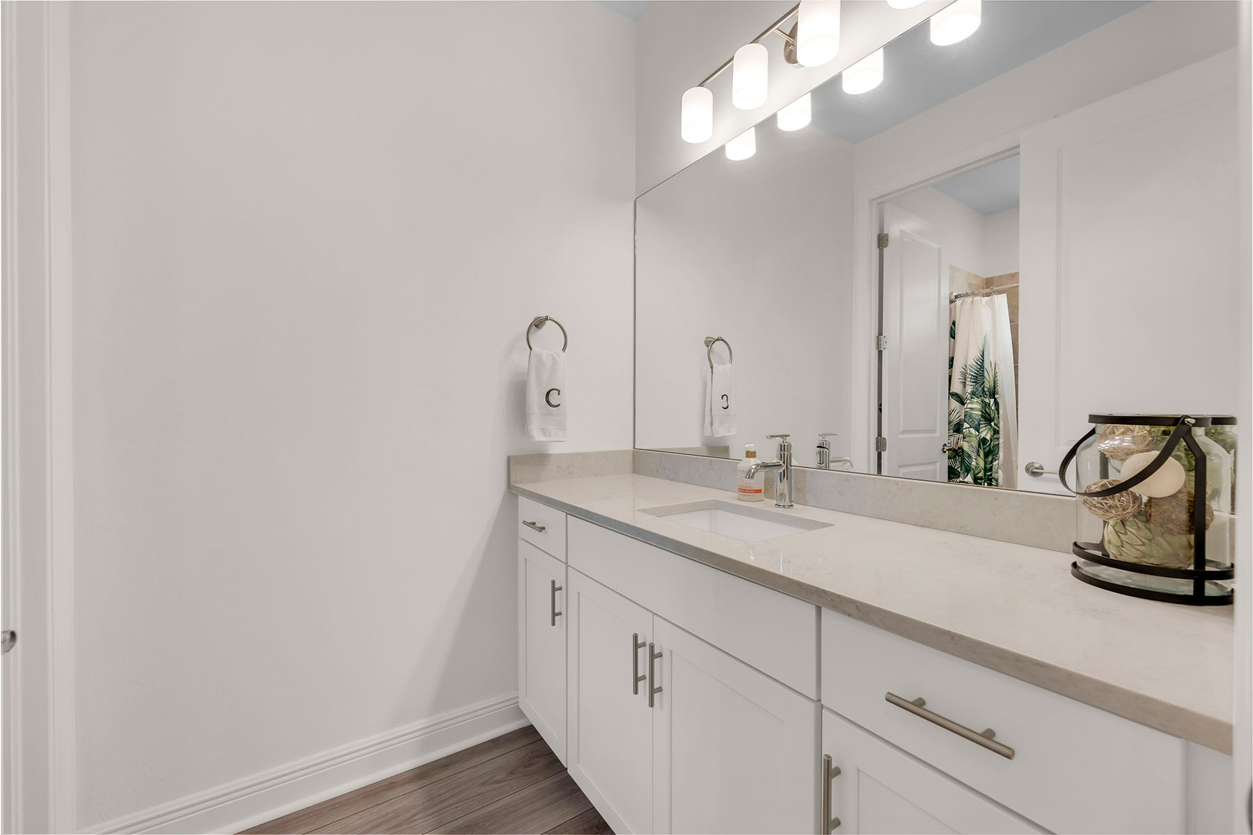 2543 Seychelles Drive , 606