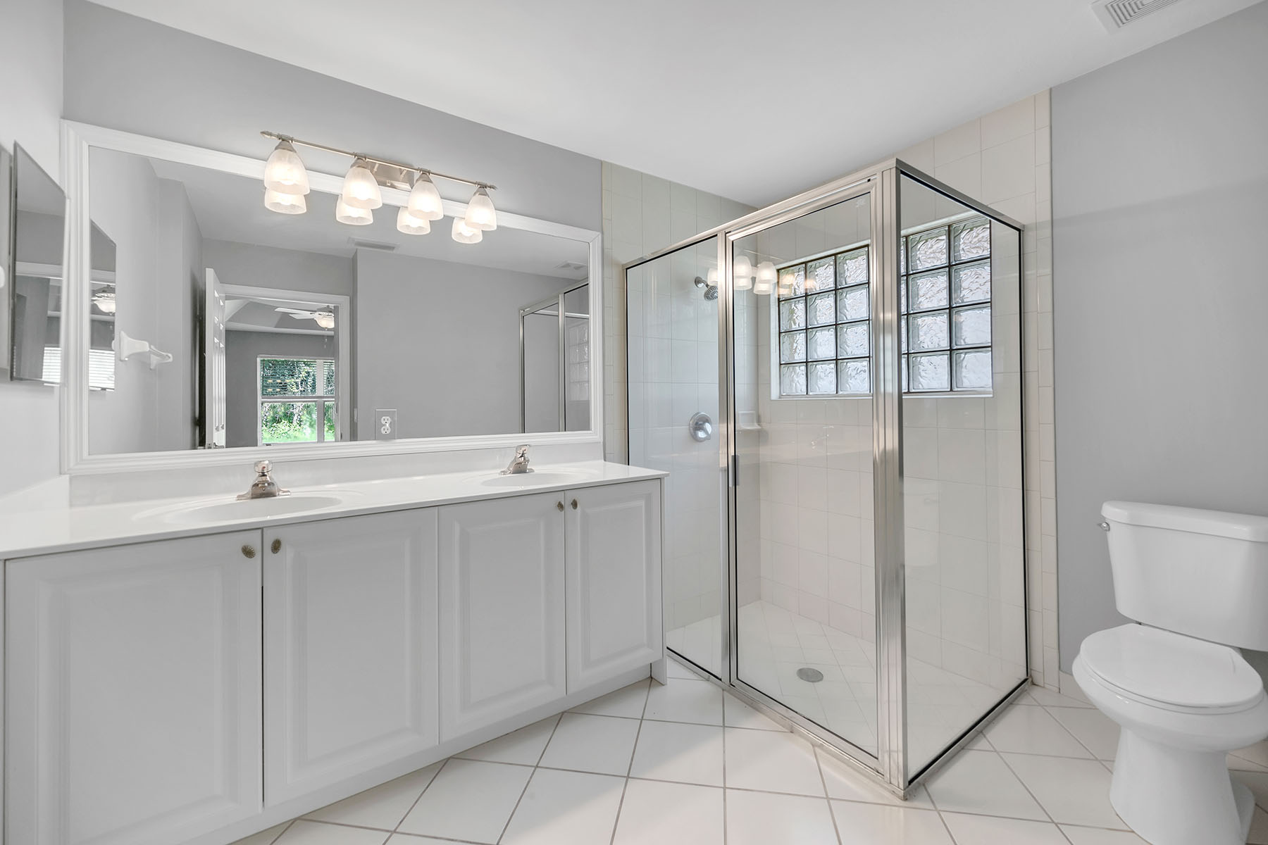 1293 Barrigona Court