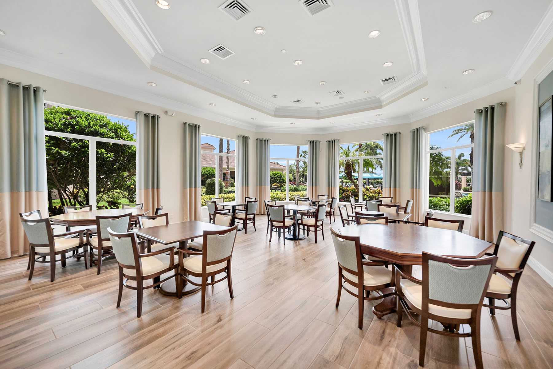 1293 Barrigona Court