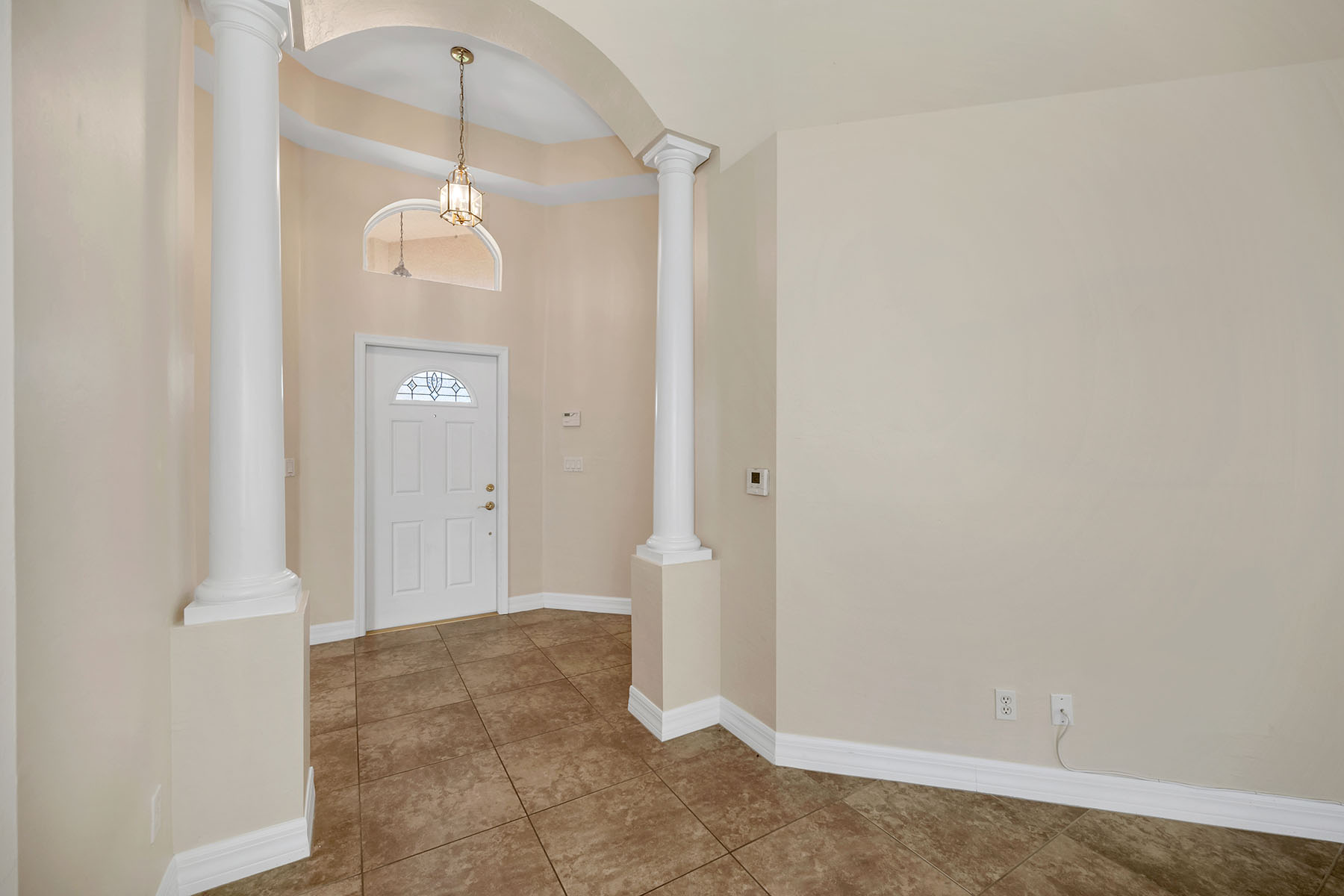 1293 Barrigona Court