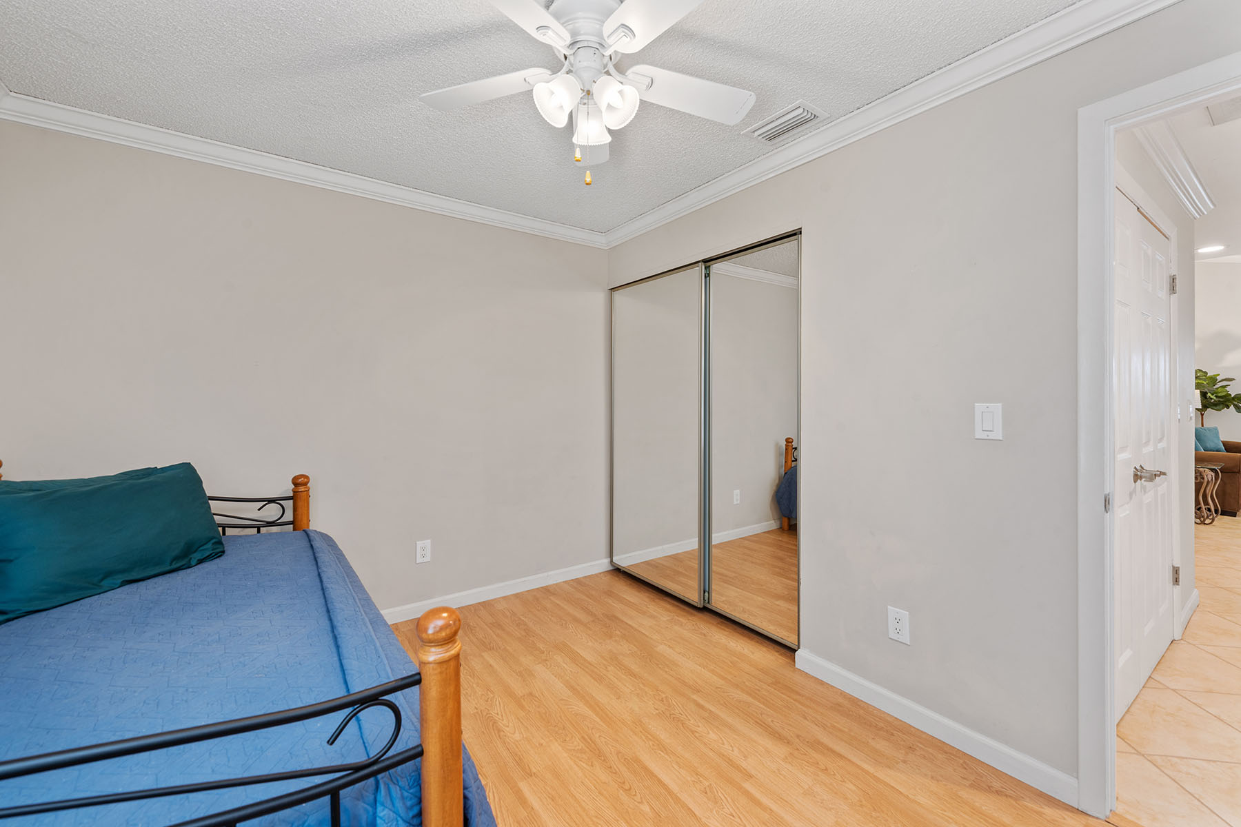 4980 Napoli Drive