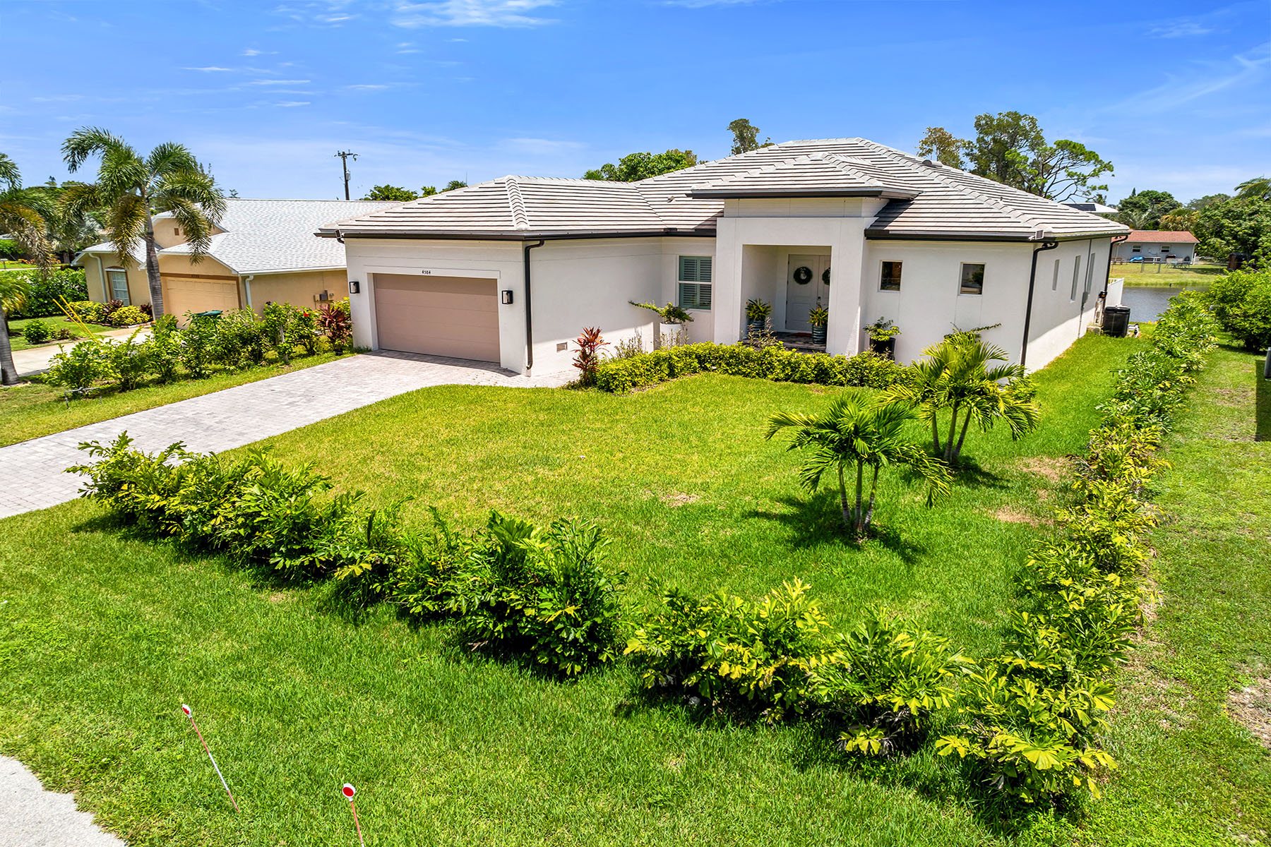 4584 W Alhambra Circle