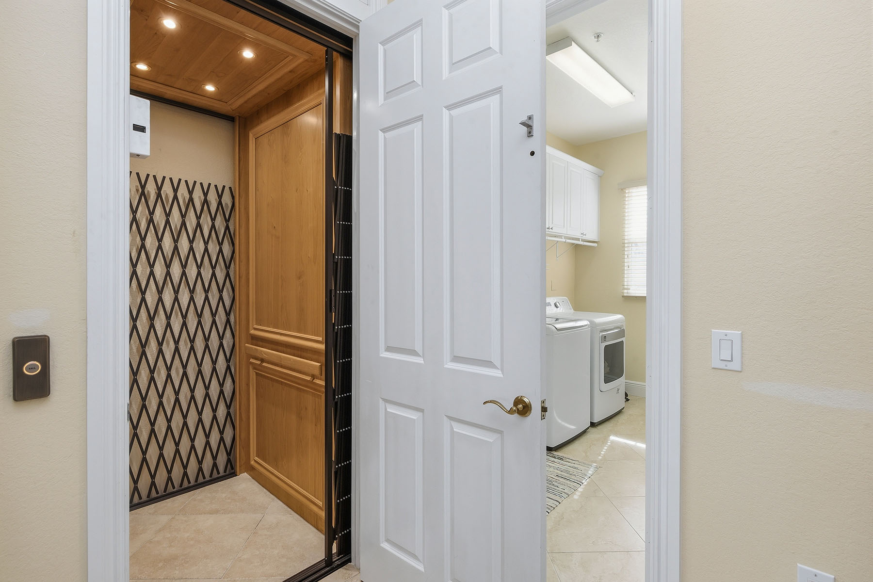 9106 Cascada Way , 202