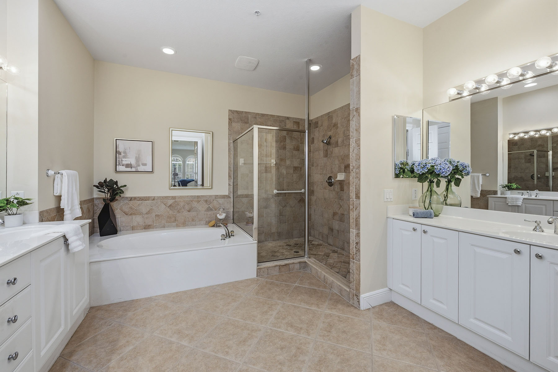9106 Cascada Way , 202