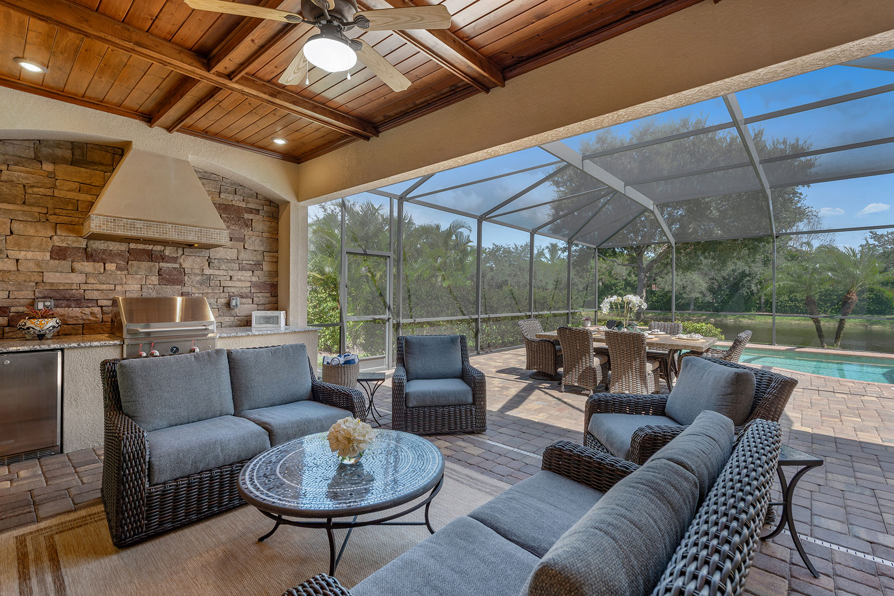 2846 Aviamar Circle