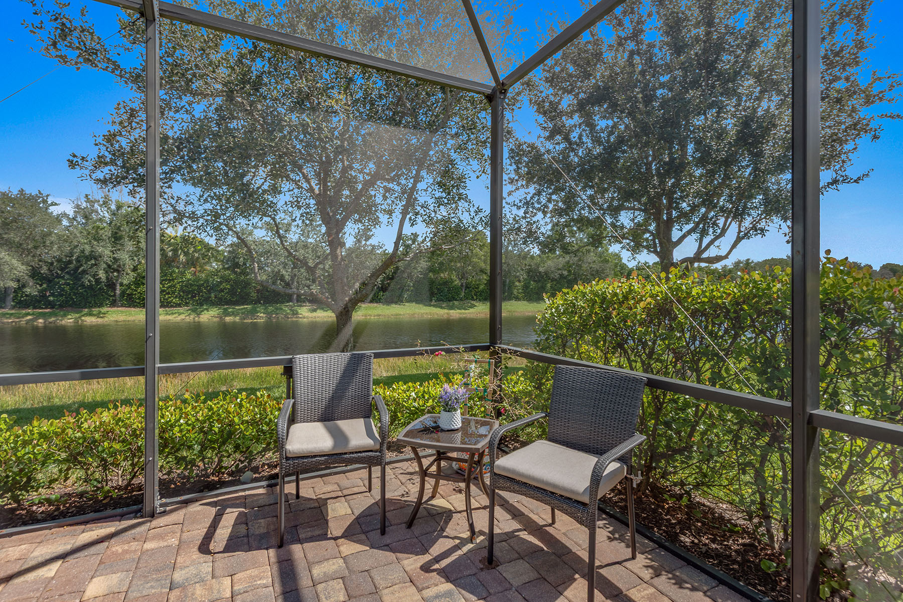 2846 Aviamar Circle