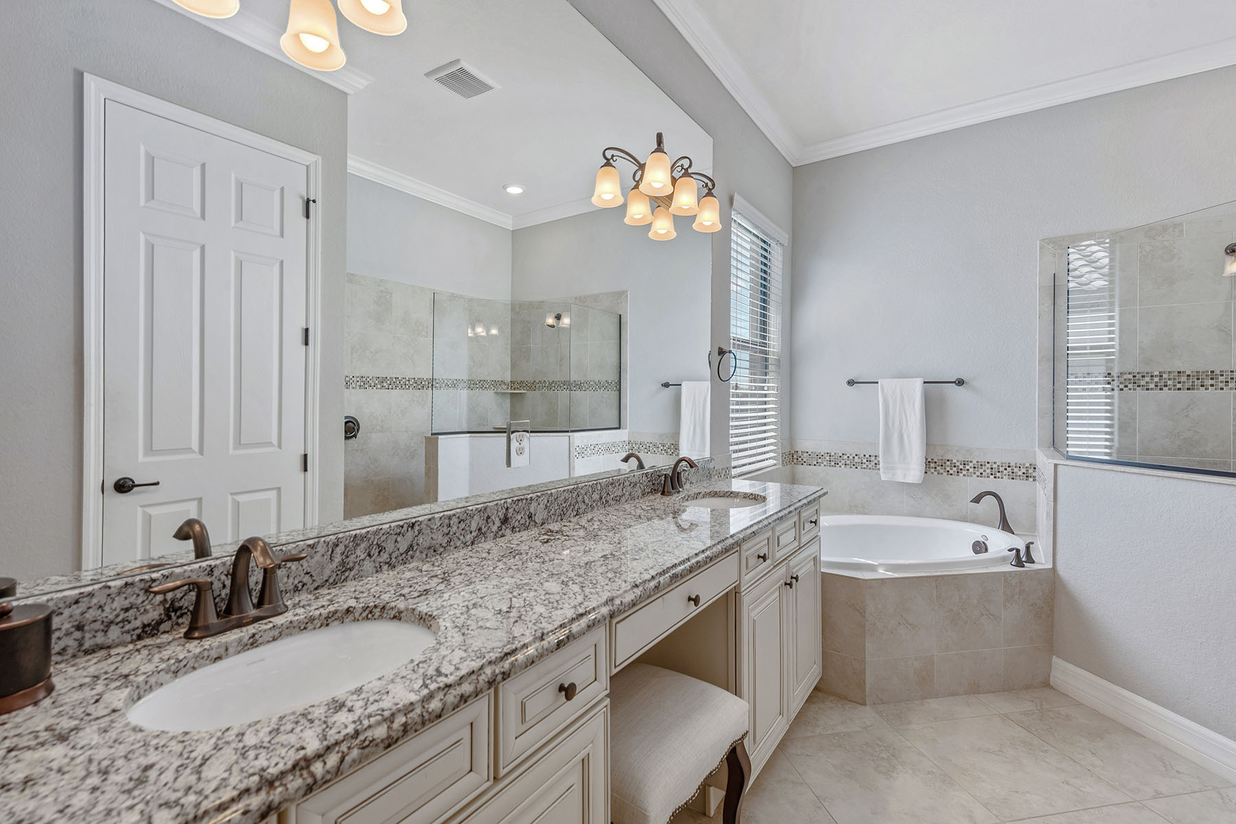 2846 Aviamar Circle