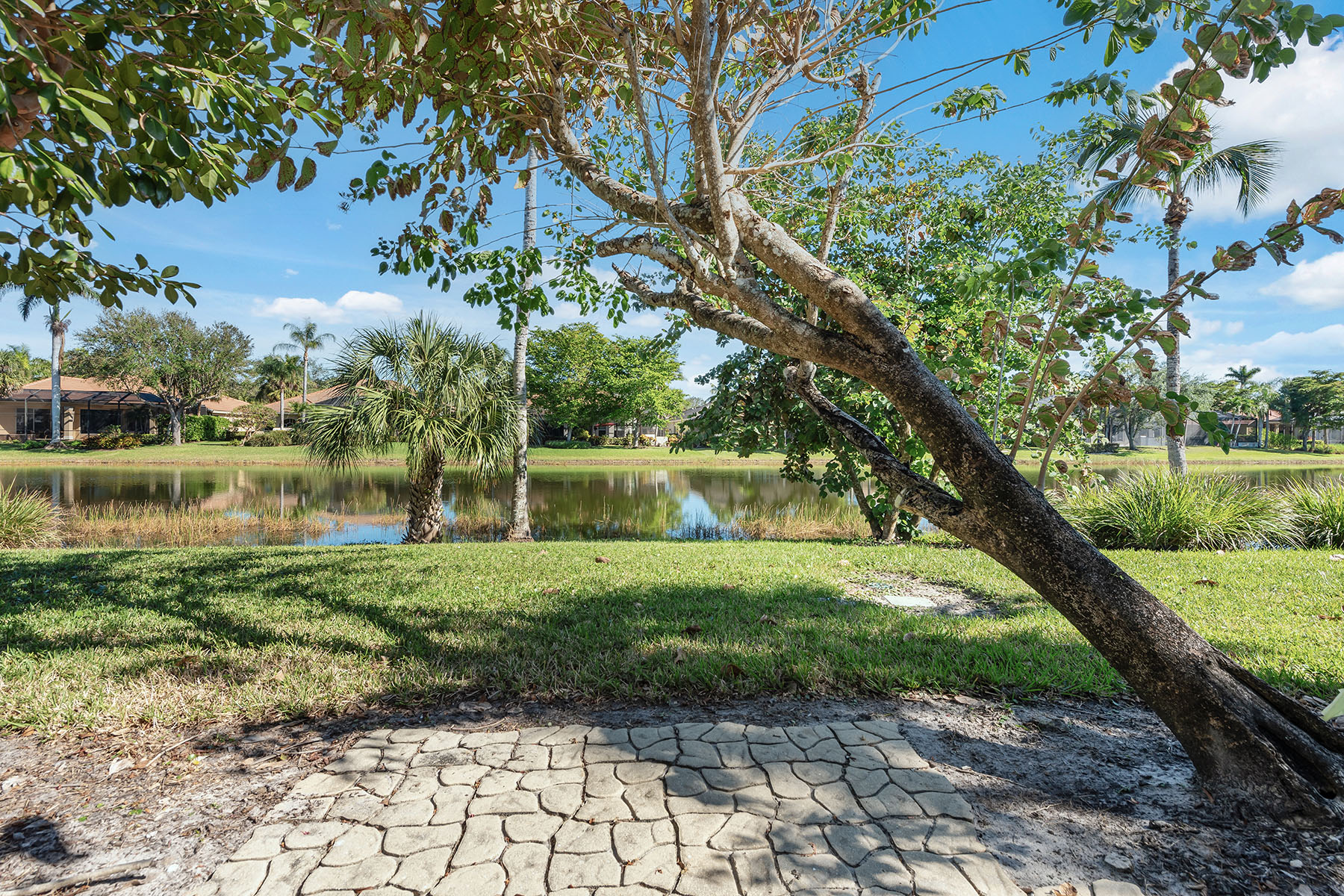4526 Cardinal Cove Lane