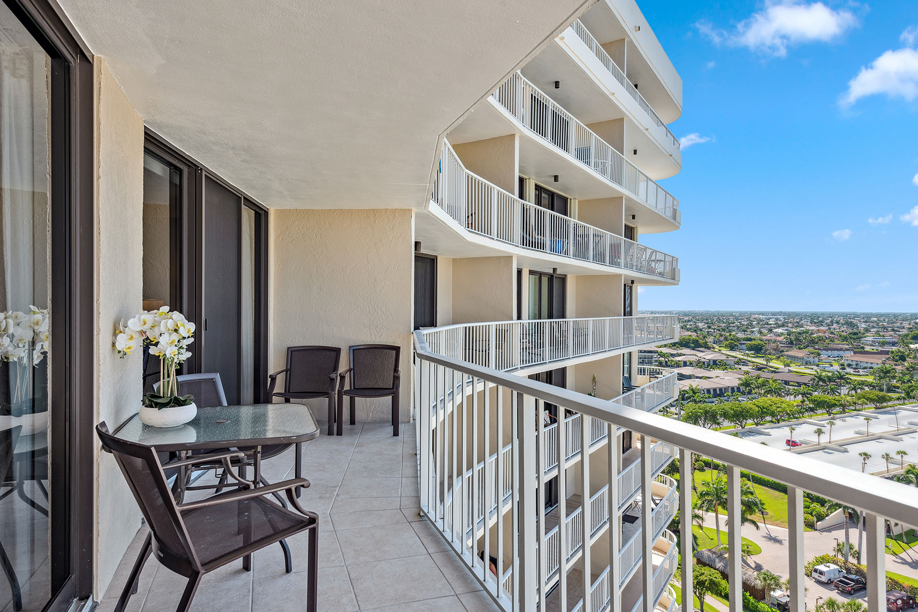 380 Seaview Court , 1607